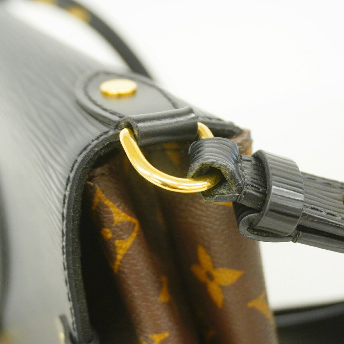 Louis Vuitton Brown Noir Shoulder Bag (Pre-Owned)