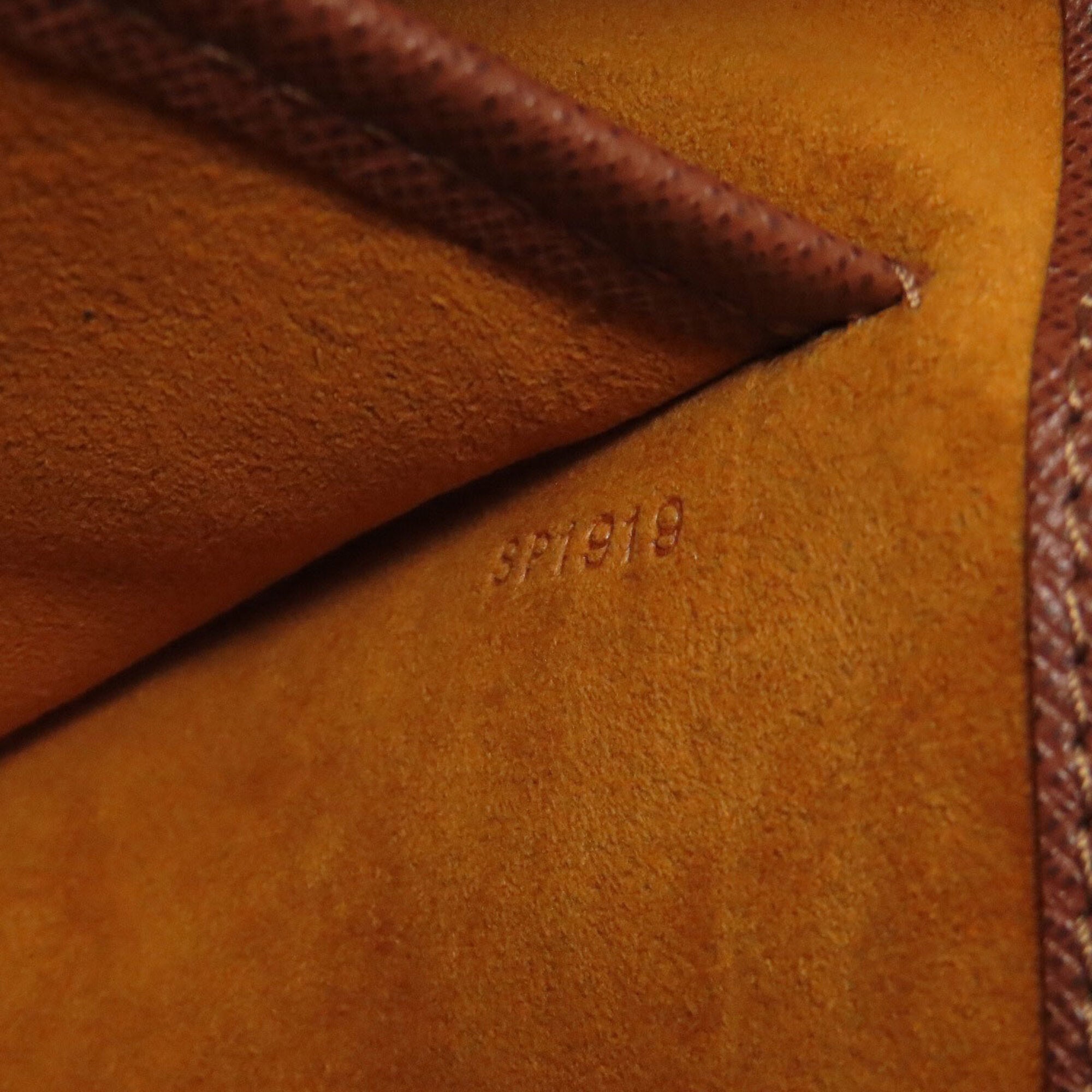 Louis Vuitton Monogram Monogram Shoulder Bag (Pre-Owned)