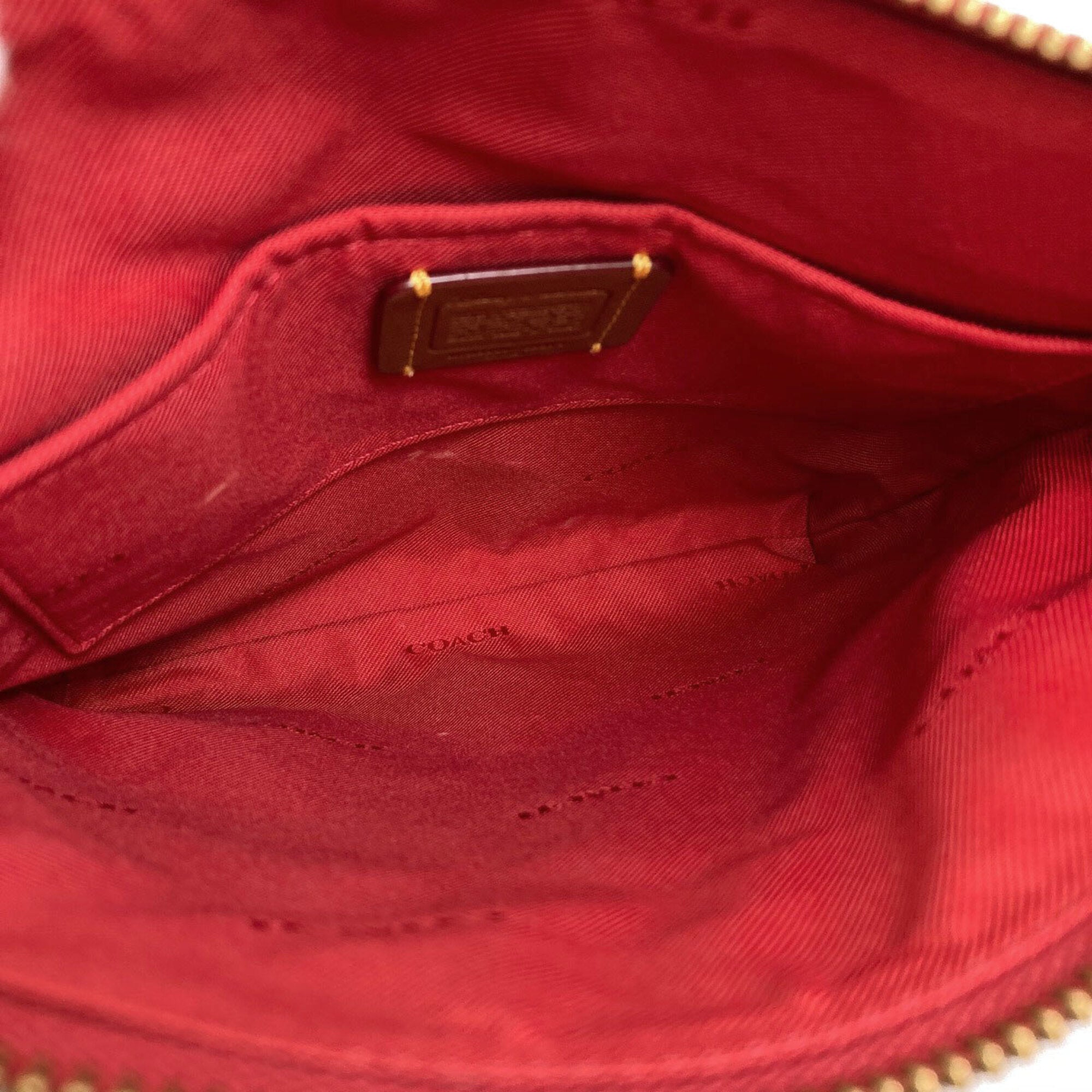 Coach Red Color Leather Shoulder Bag (Pre-Owned)