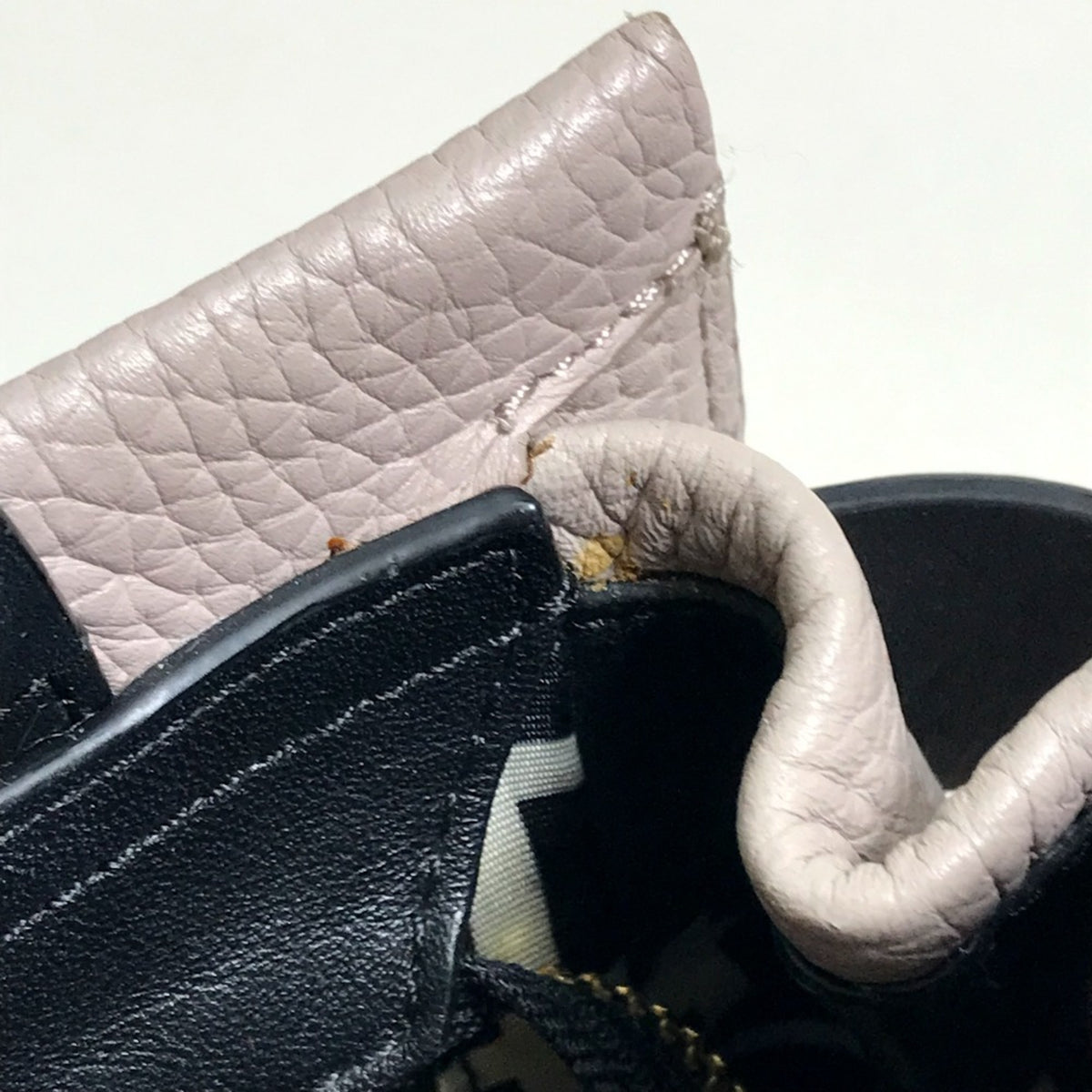 Kate Spade Gray Leather Handbag (Pre-Owned)