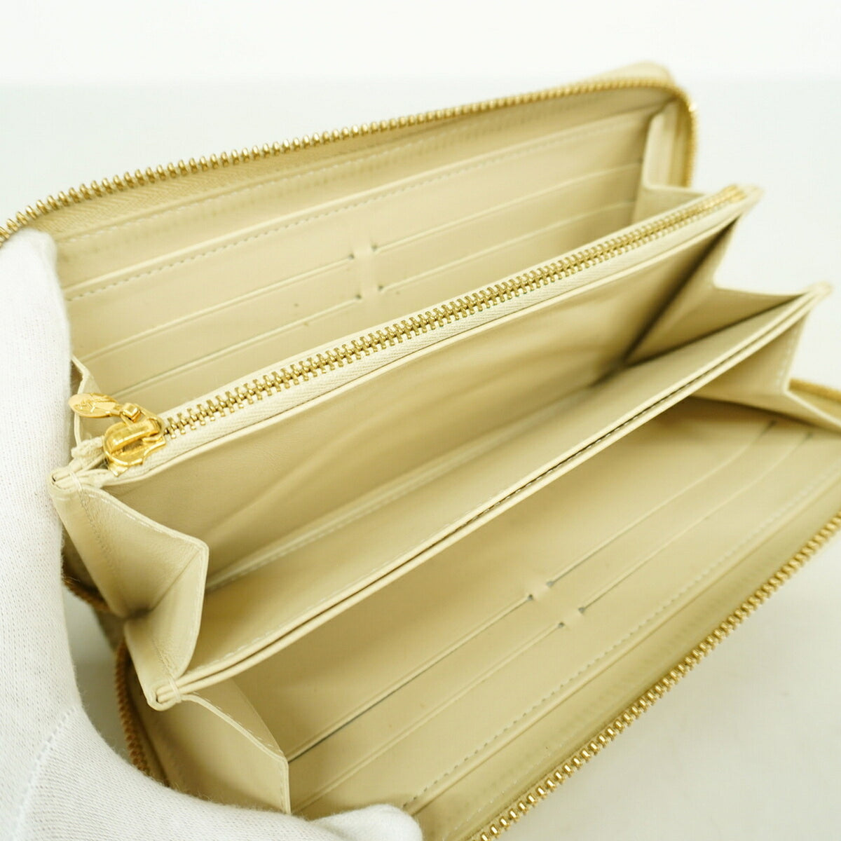 Louis Vuitton Blanc Corail Long Wallet (Bi-Fold) (Pre-Owned)