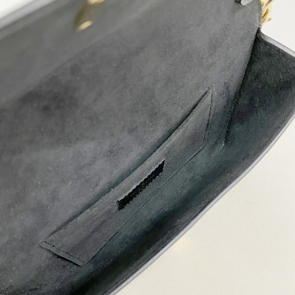 Louis Vuitton Noir Shoulder Bag (Pre-Owned)