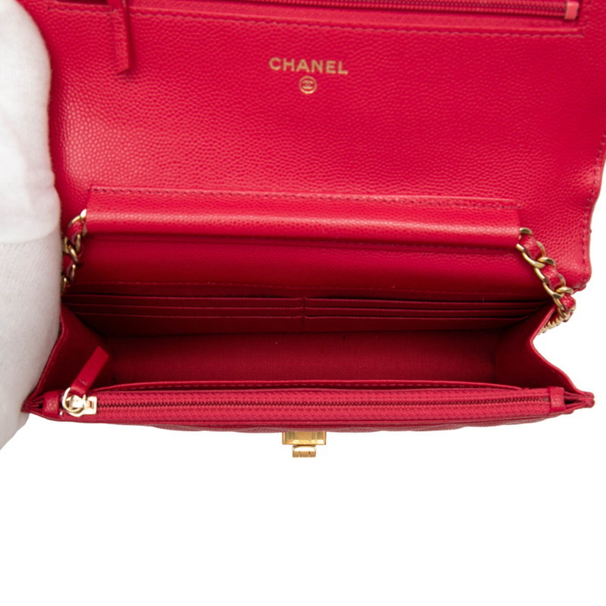 Chanel Red Color Grained Calfskin Shoulder Bag (Pre-Owned)