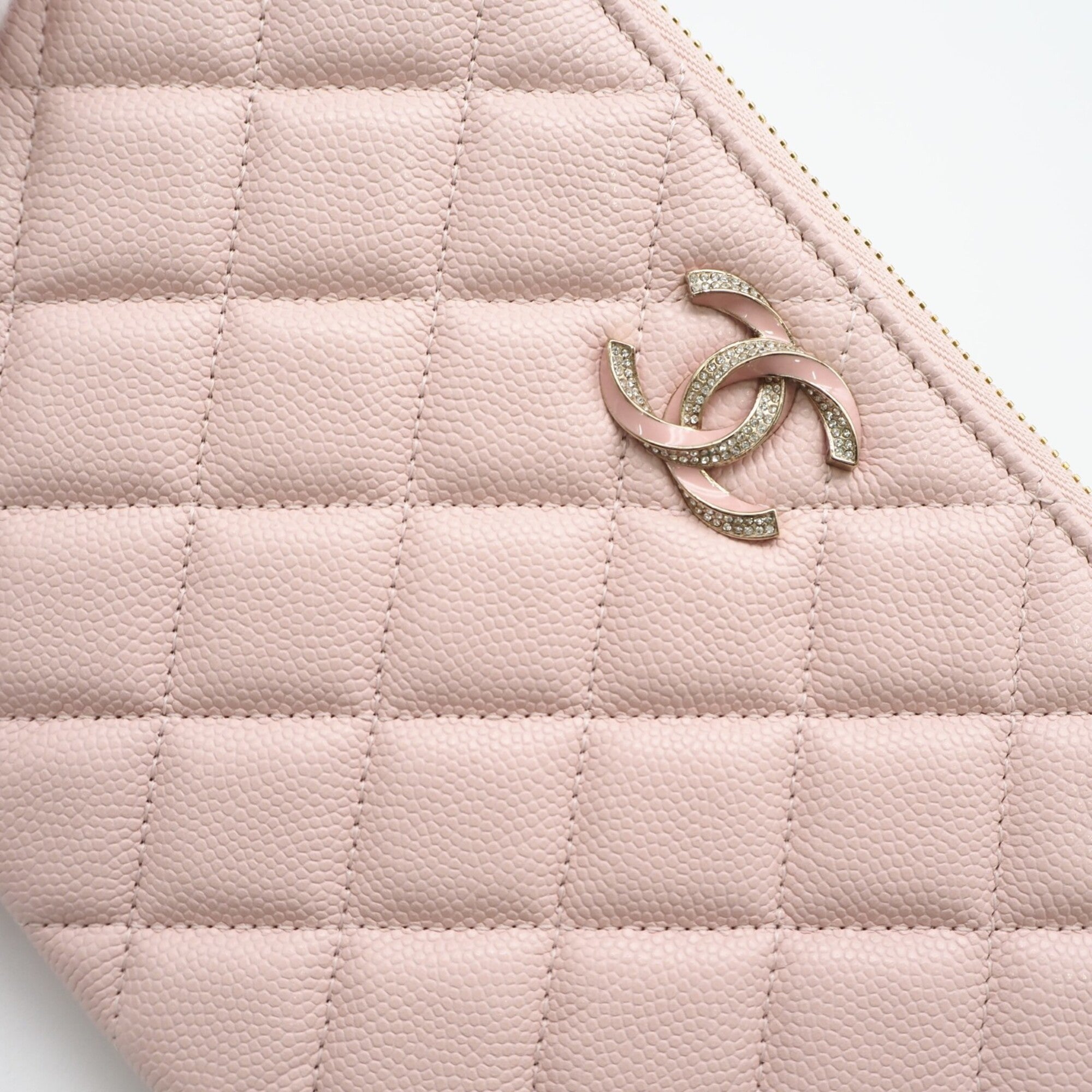 Chanel Matelasse Pink Grained Calfskin Pouch (Pre-Owned)
