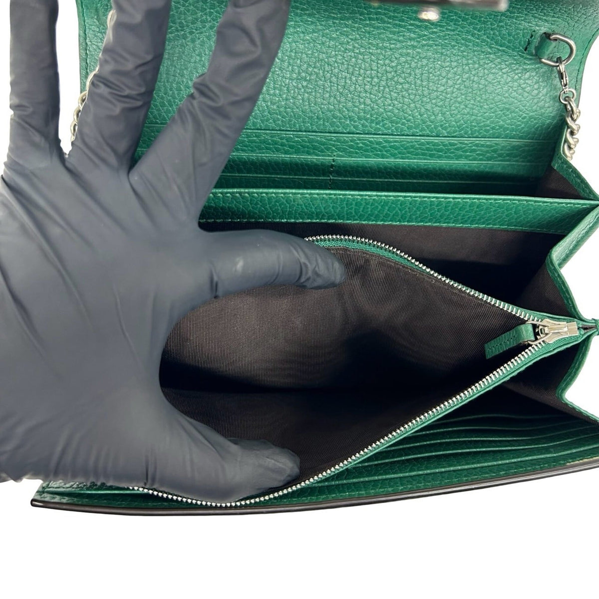 Gucci Green Leather Pochette Shoulder Bag (Pre-Owned)
