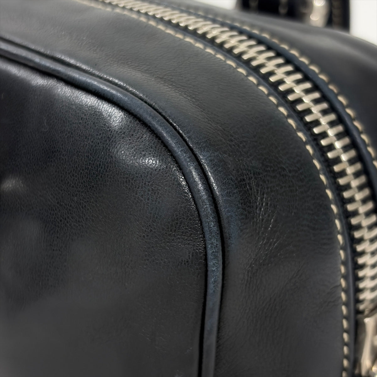 Prada Black Leather Boston Bag Handbag (Pre-Owned)