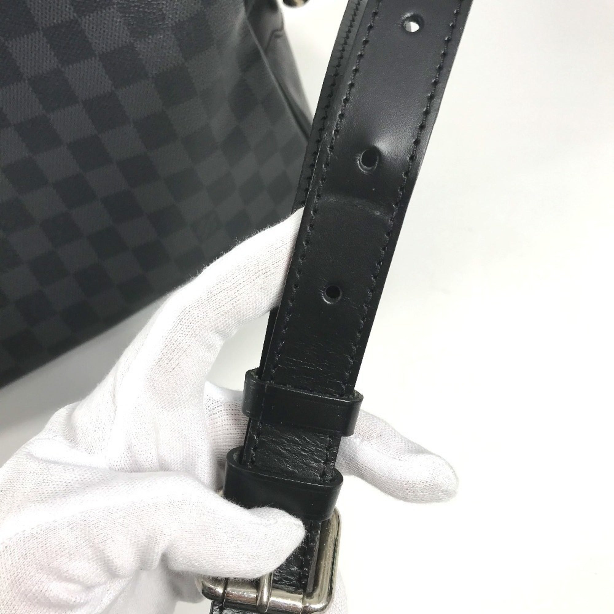 Louis Vuitton Black Damier Graphite Shoulder Bag (Pre-Owned)