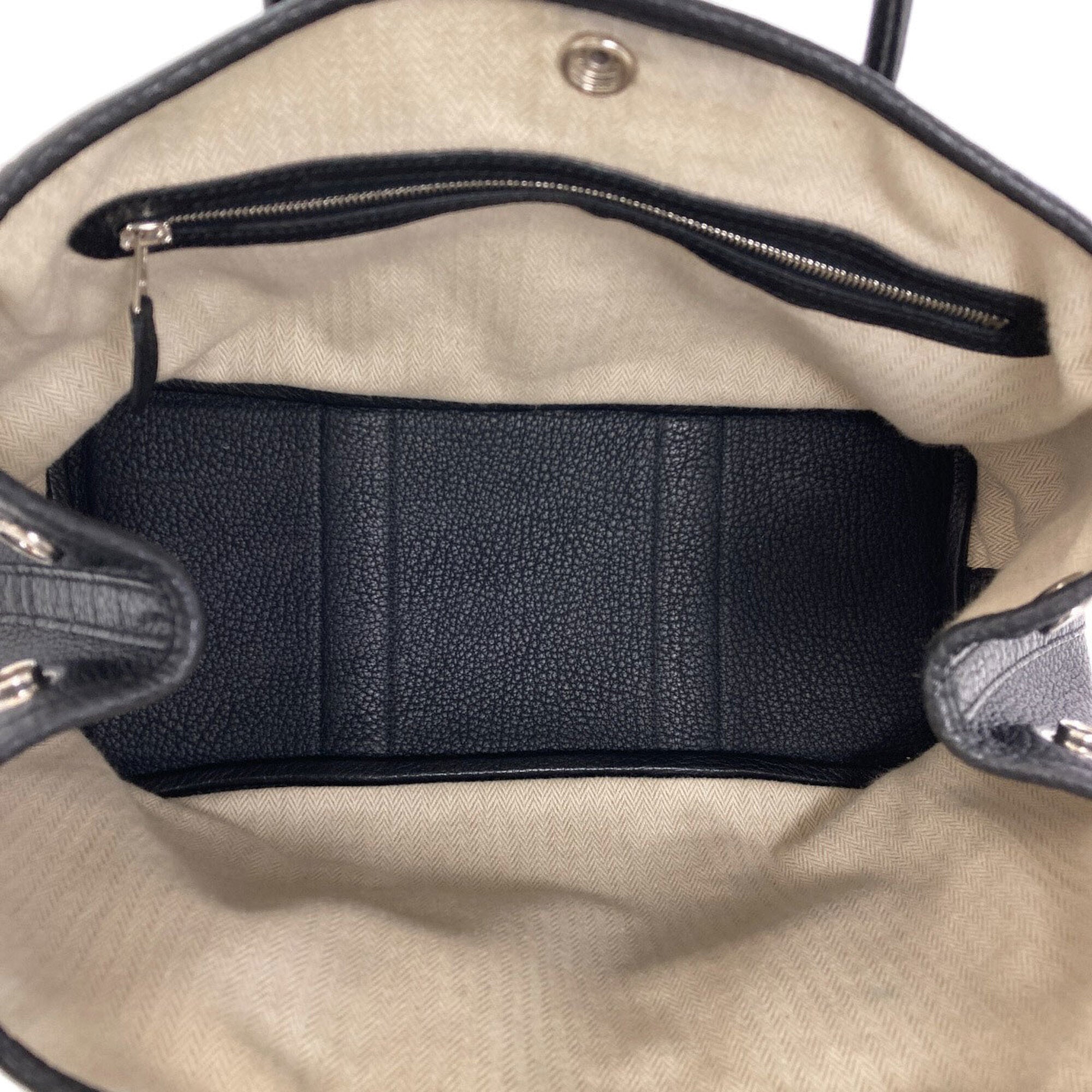 Hermes Black Negonda Leather Handbag (Pre-Owned)