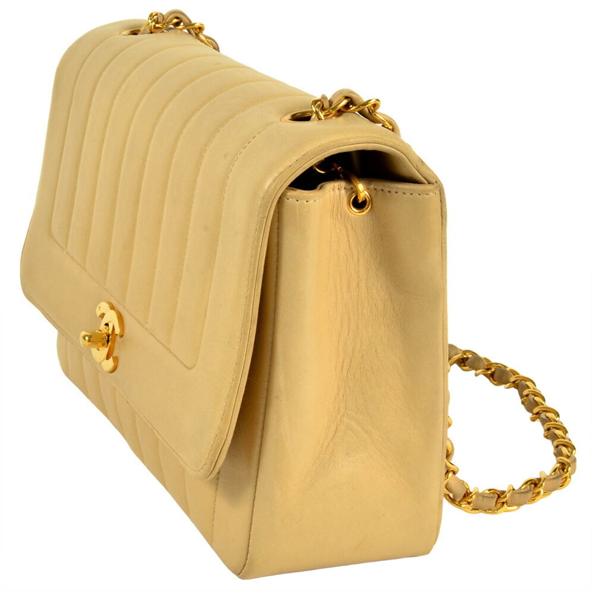 Chanel Beige Shoulder Bag (Pre-Owned)