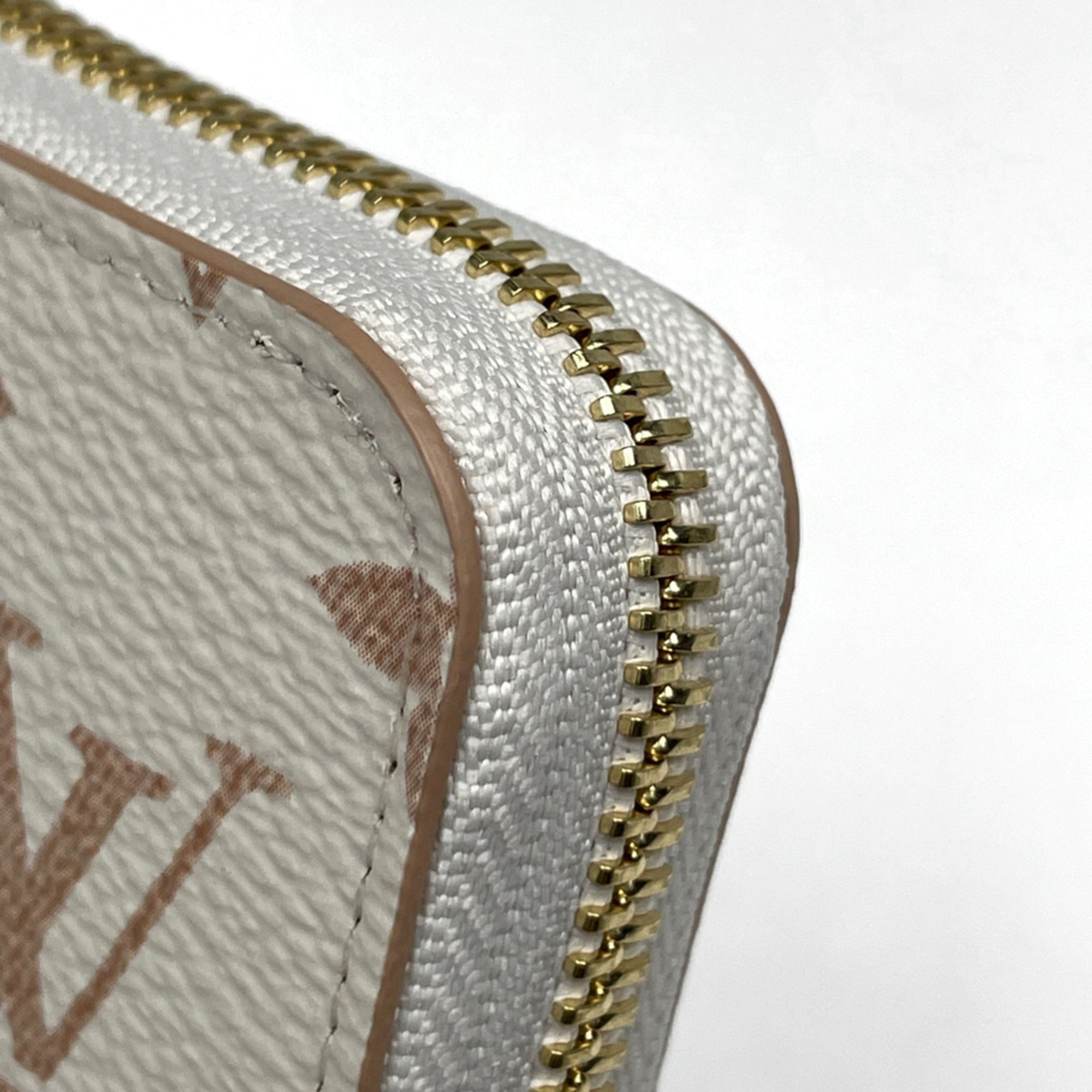 Louis Vuitton Dune Monogram Long Wallet (Bi-Fold) (Pre-Owned)