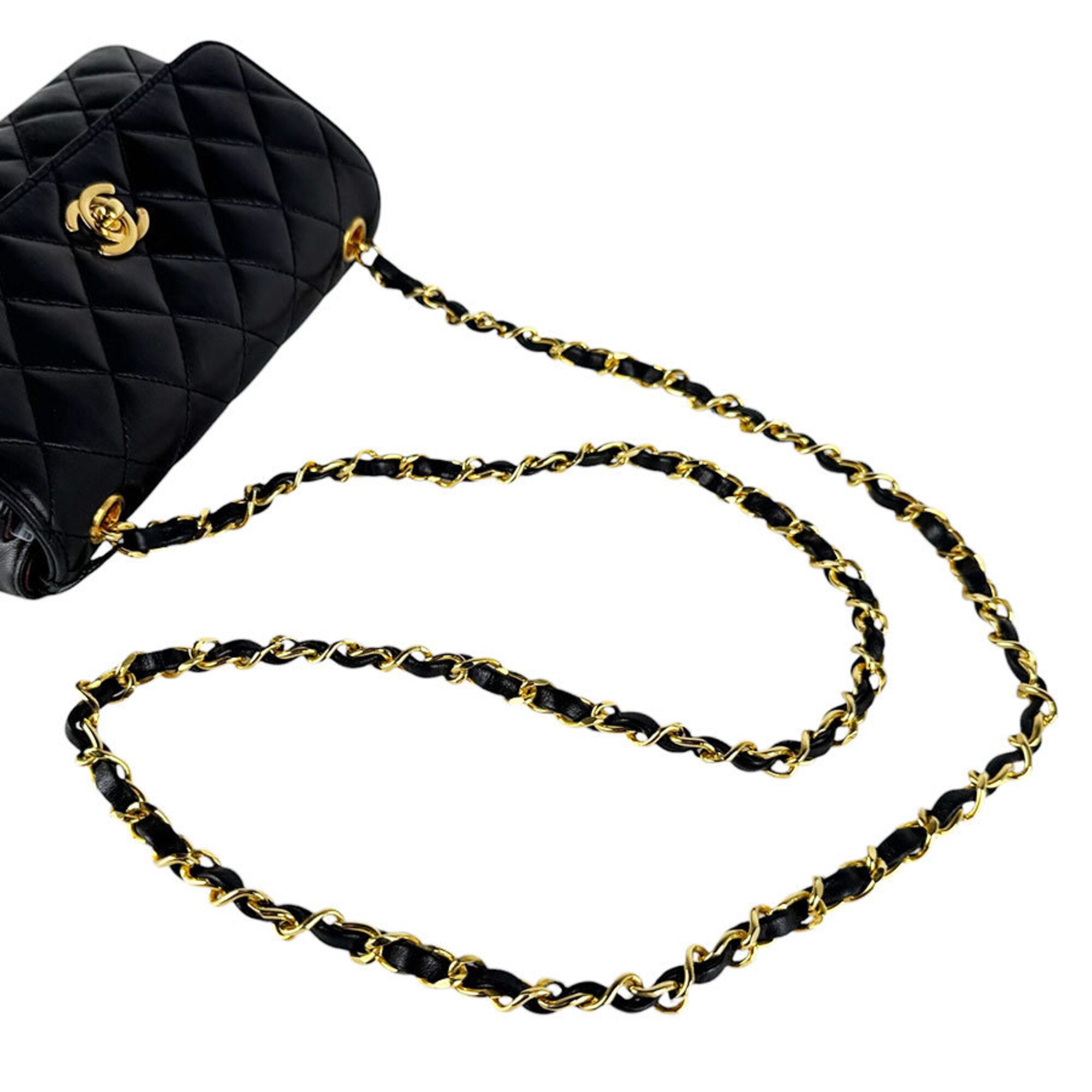 Chanel Black Leather Shoulder Bag (Pre-Owned)