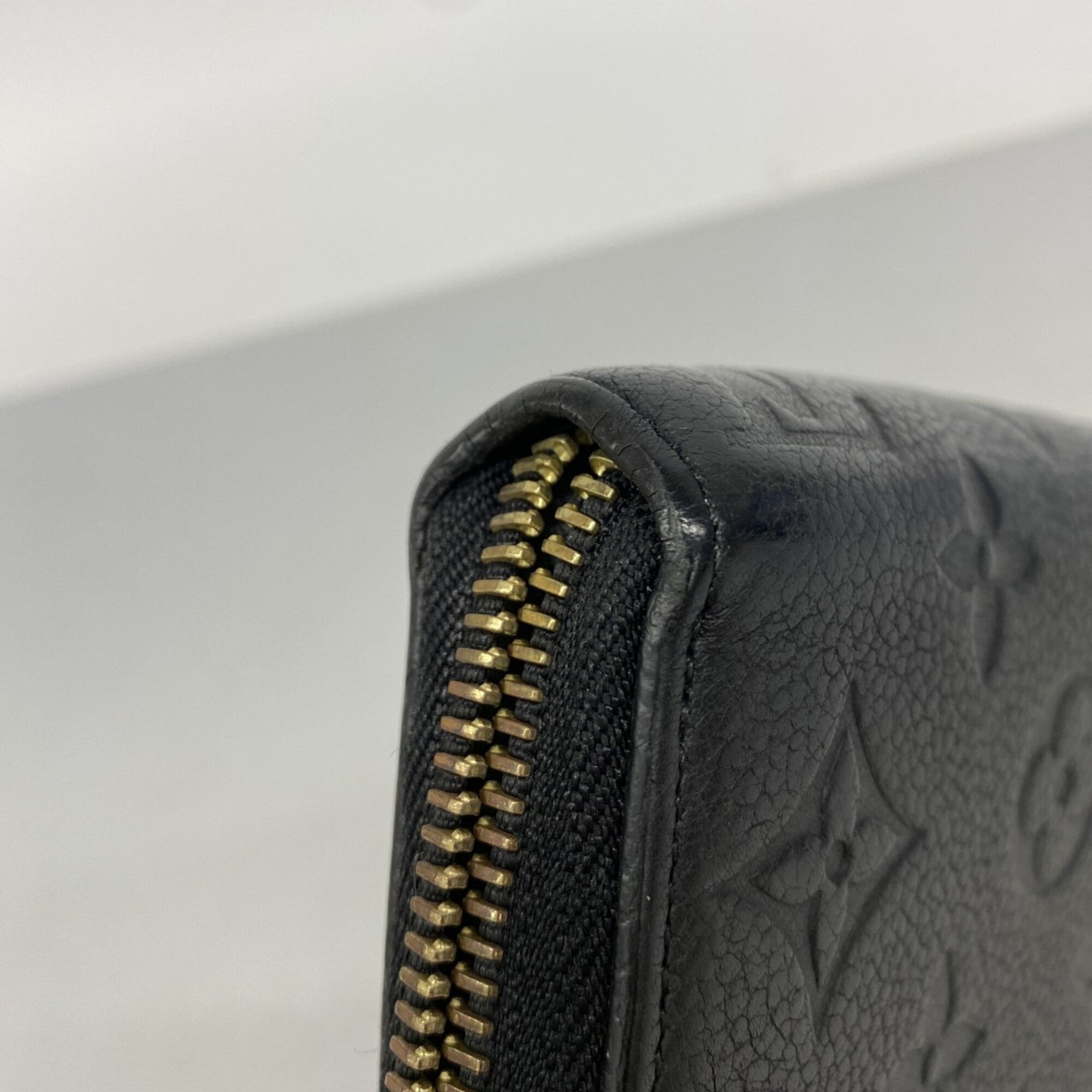 Louis Vuitton Noir Long Wallet (Bi-Fold) (Pre-Owned)