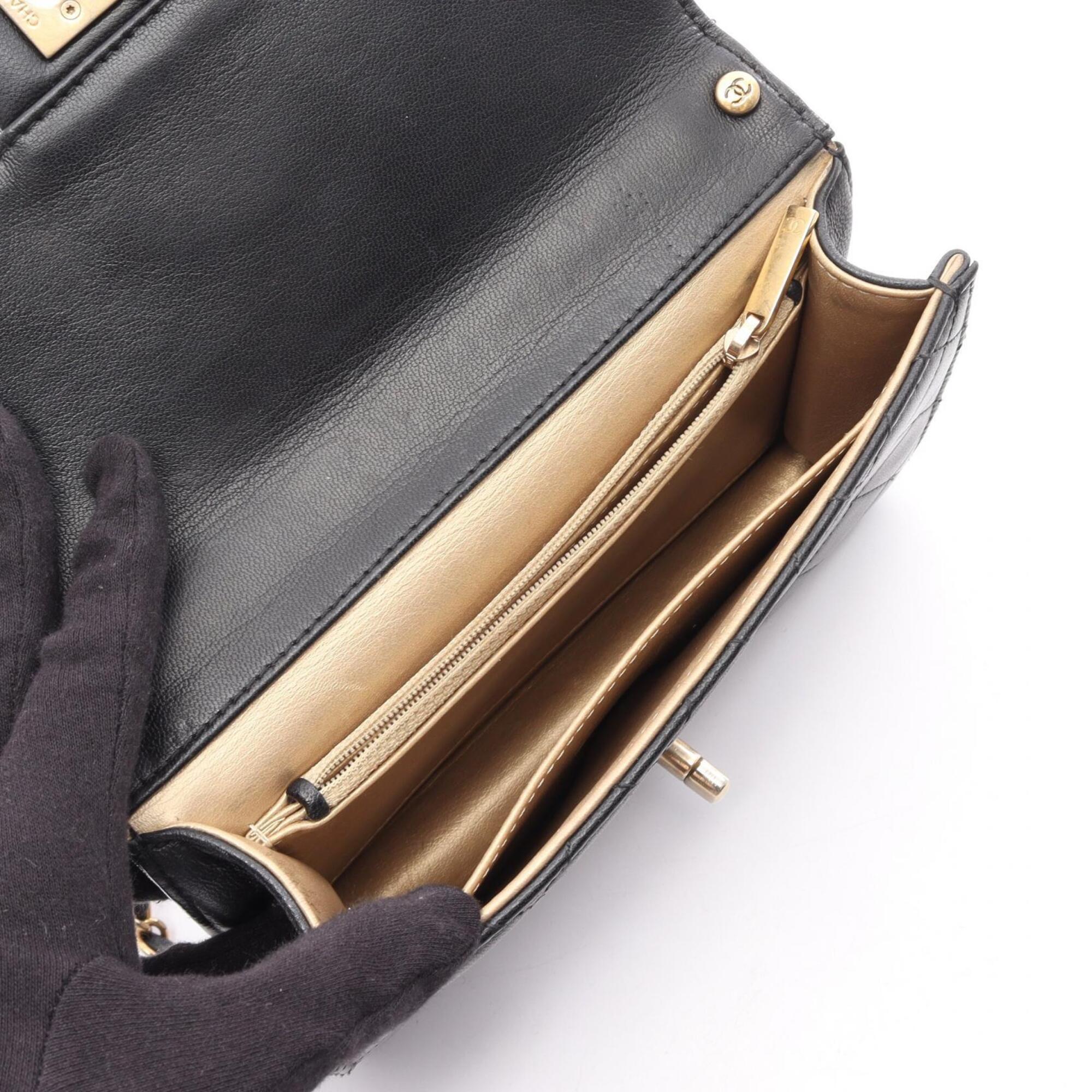 Chanel Black Leather Handbag Shoulder Bag (Pre-Owned)