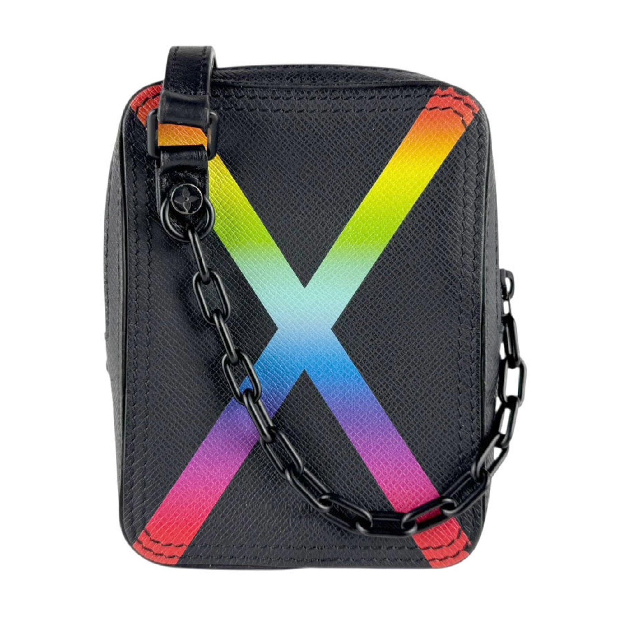 Louis Vuitton Multi-Color Noir Taiga Leather Shoulder Bag (Pre-Owned)