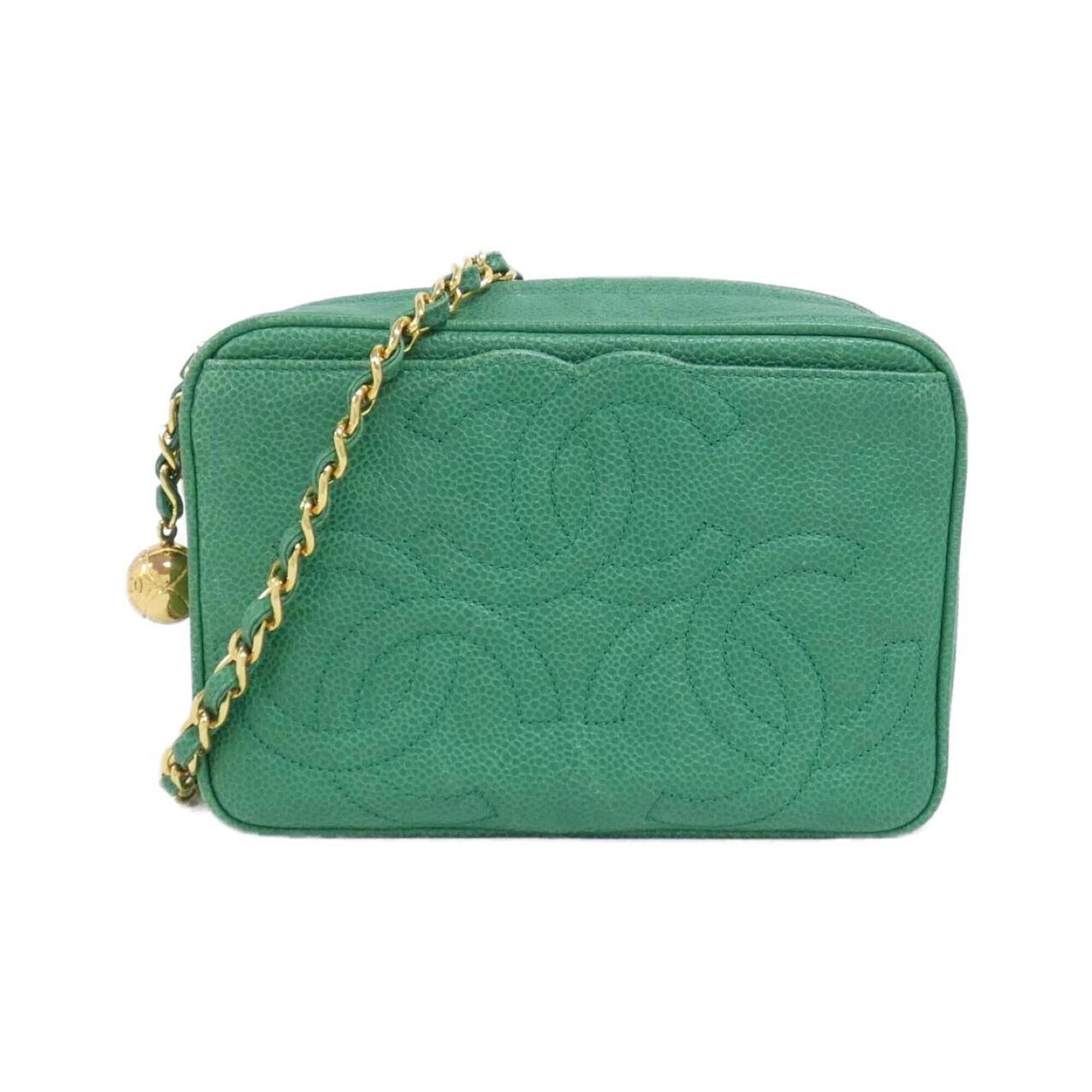 Chanel Green Shoulder Bag (Pre-Owned)