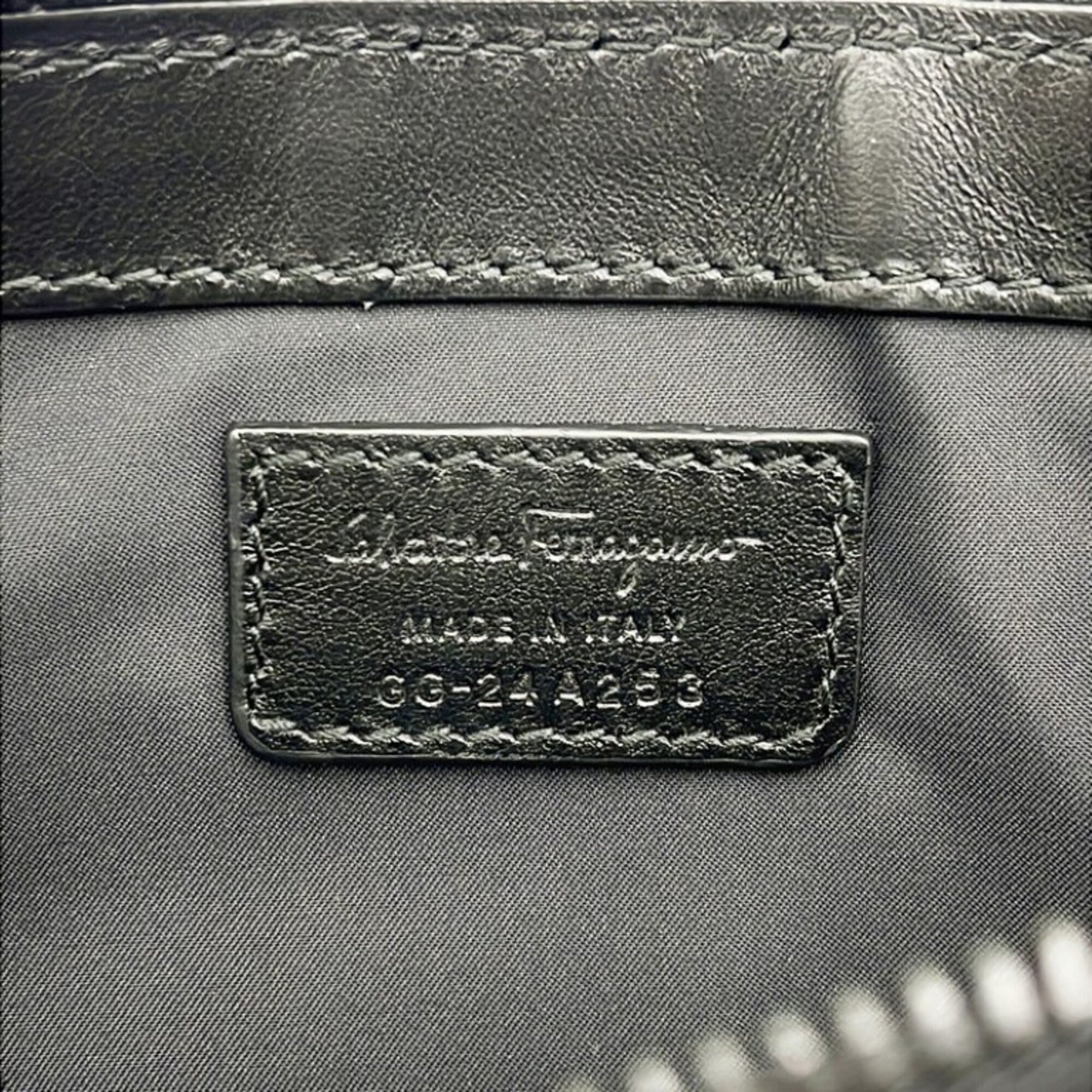 Salvatore Ferragamo Black Gray Leather Clutch Bag (Pre-Owned)