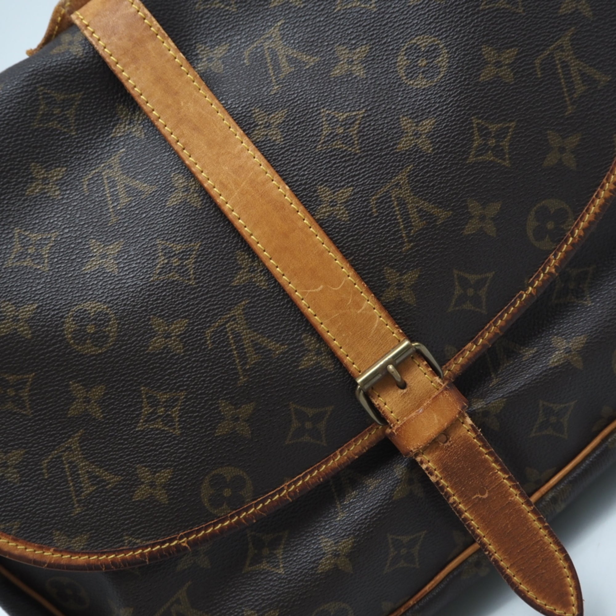 Louis Vuitton Brown Monogram Monogram Shoulder Bag (Pre-Owned)
