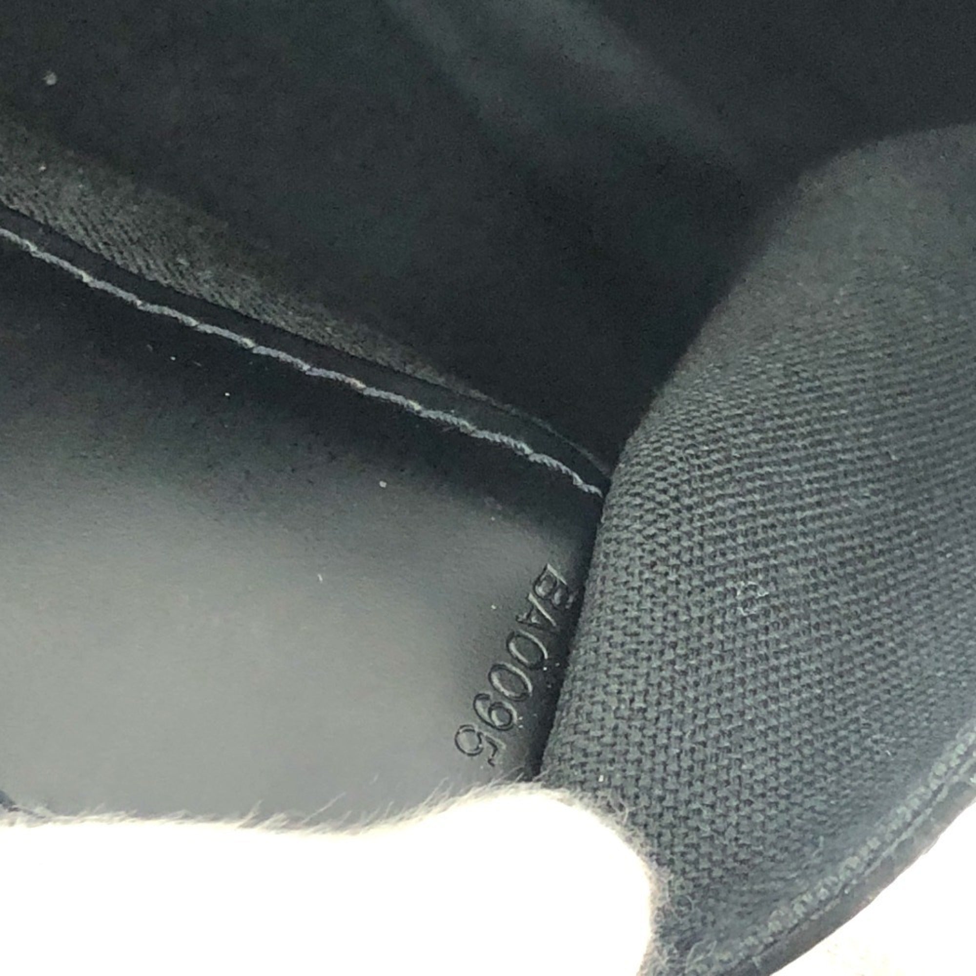 Louis Vuitton Ardoise Black Taiga Leather Briefcase (Pre-Owned)