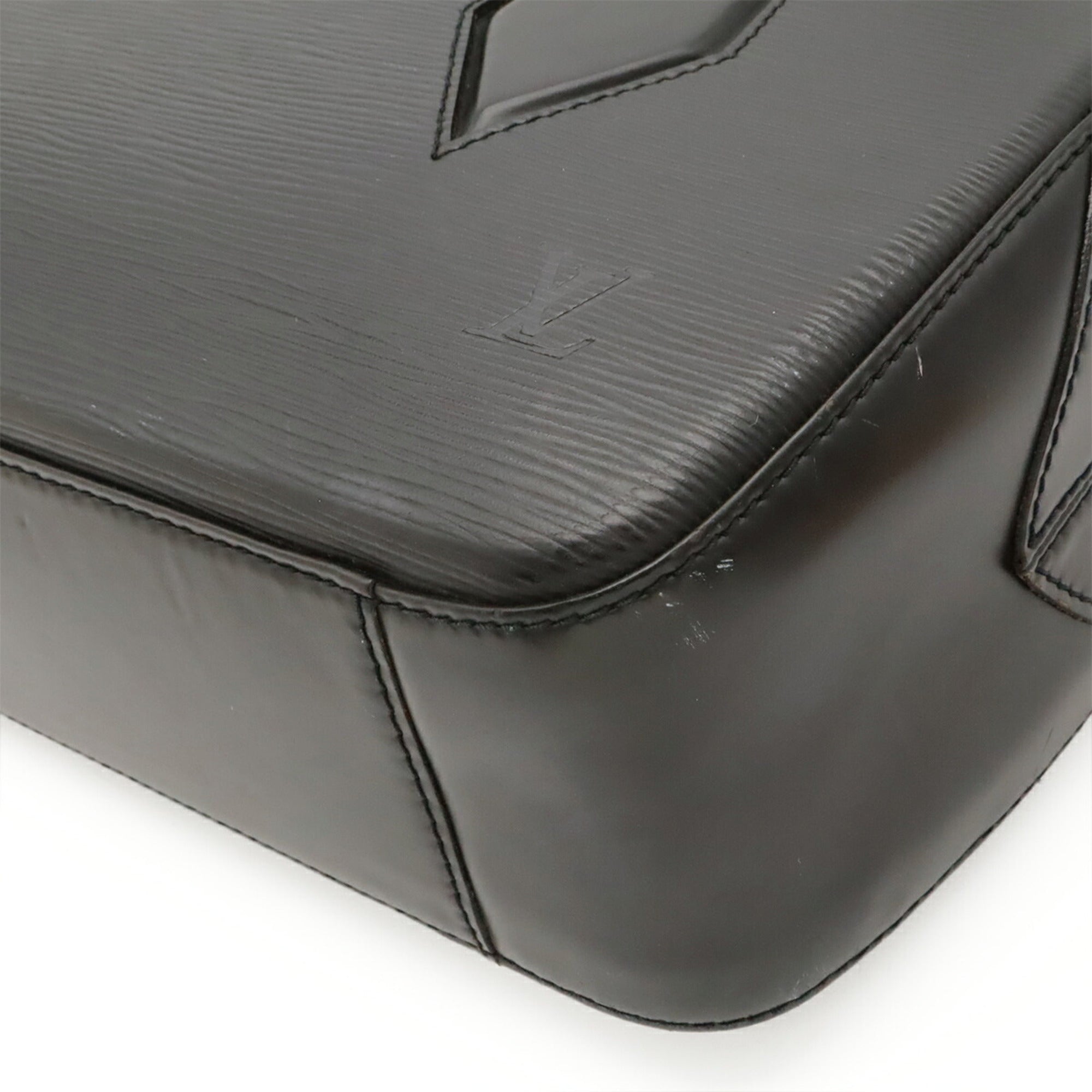 Louis Vuitton Noir Epi Leather Shoulder Bag (Pre-Owned)