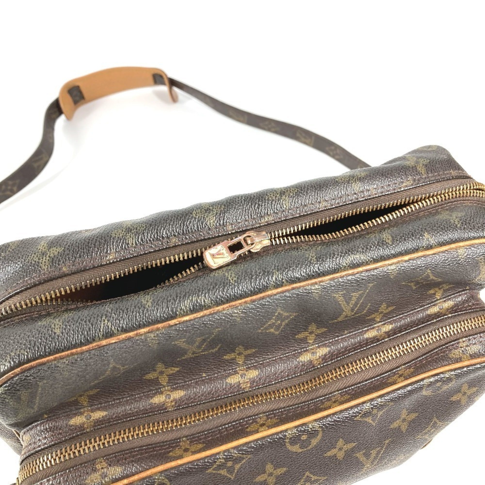 Louis Vuitton Brown Monogram Monogram Canvas Shoulder Bag (Pre-Owned)