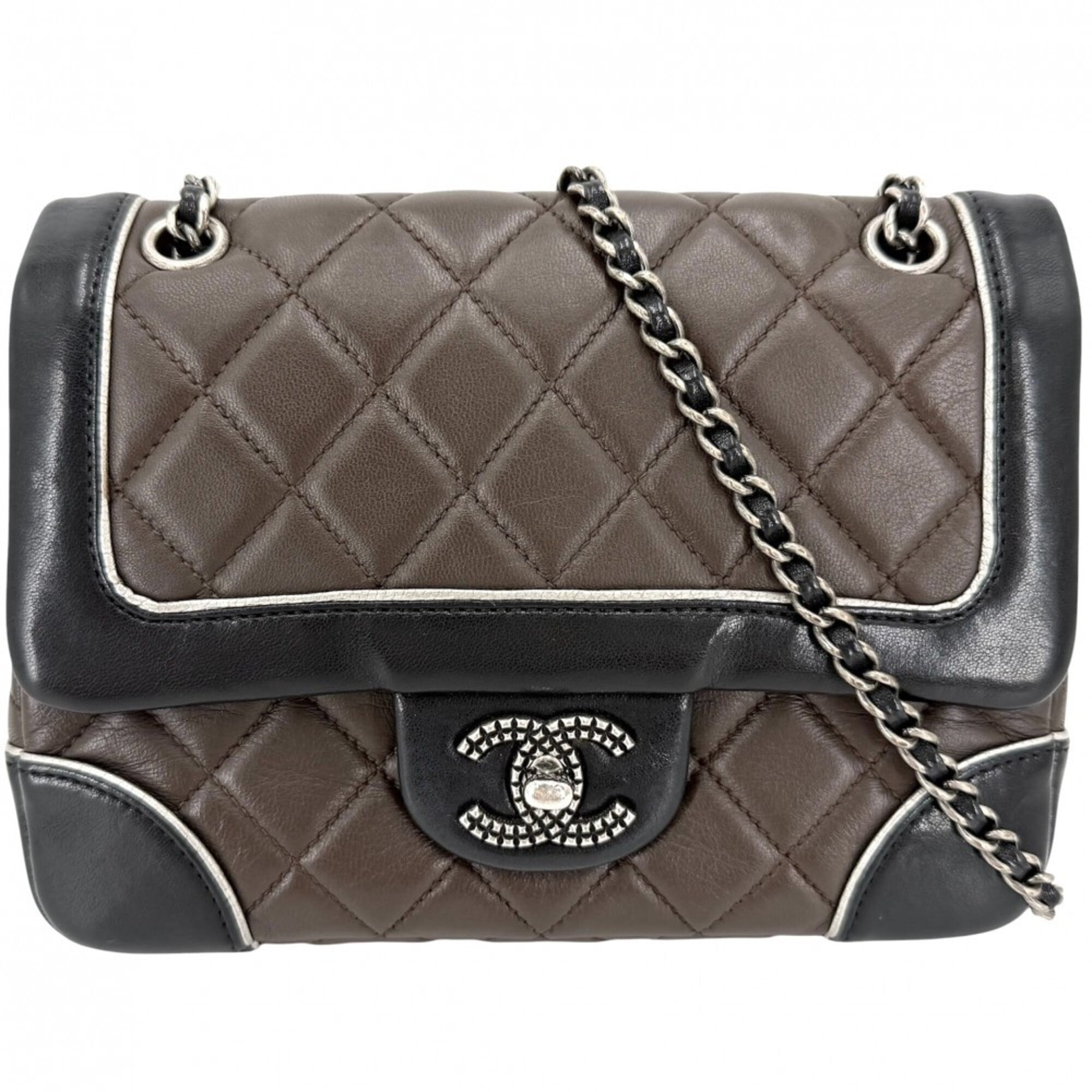 Chanel Black Brown White Leather Shoulder Bag (Pre-Owned)