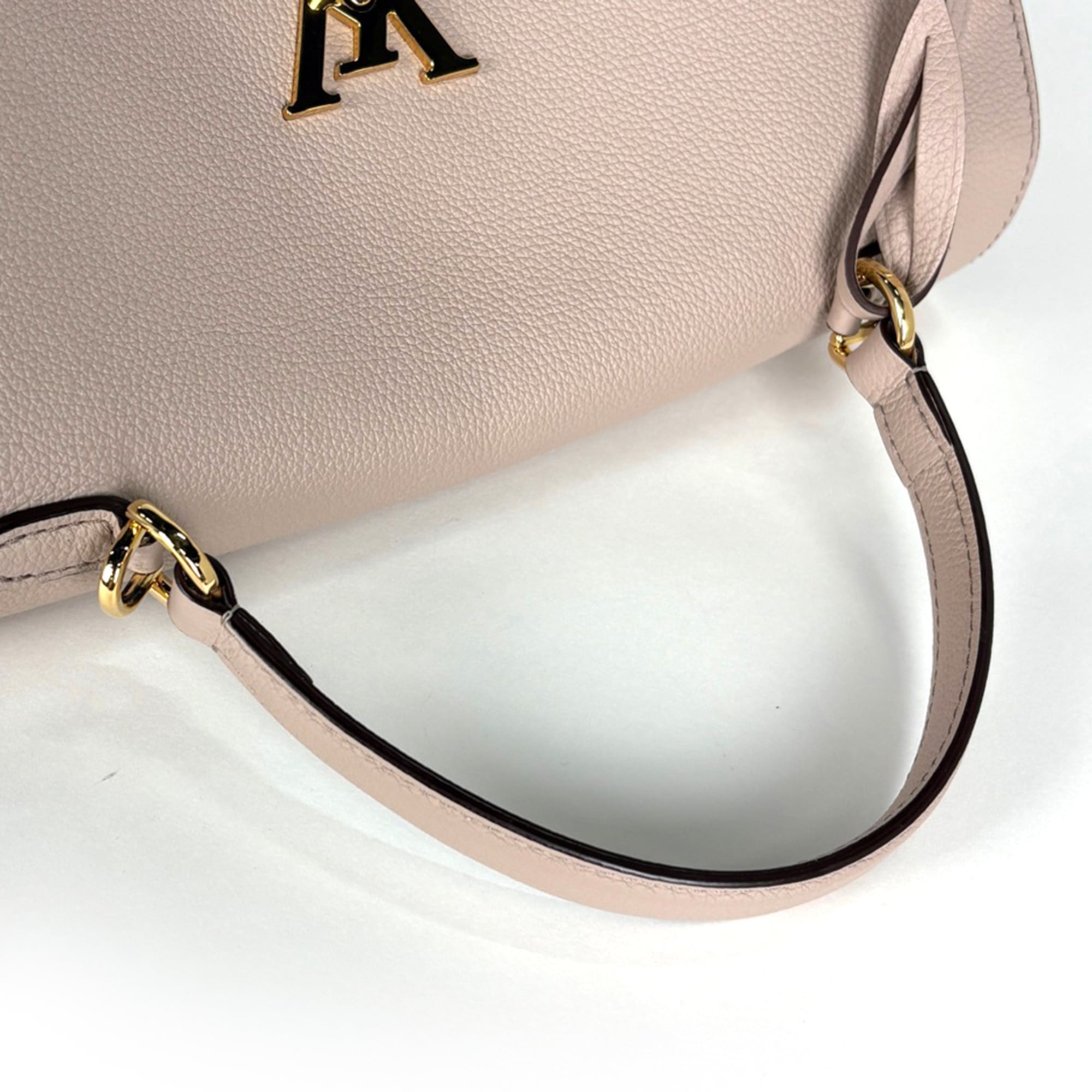 Louis Vuitton Grayish Leather Handbag Shoulder Bag (Pre-Owned)