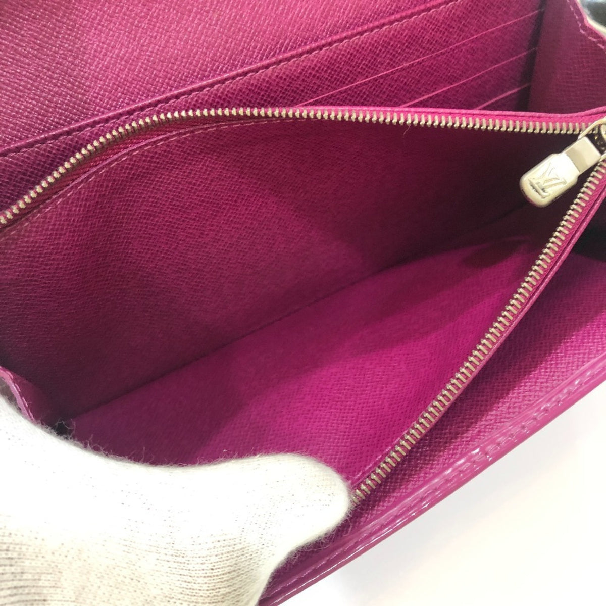 Louis Vuitton Epi Fuchsia Purple Epi Leather Long Wallet (Bi-Fold) (Pre-Owned)