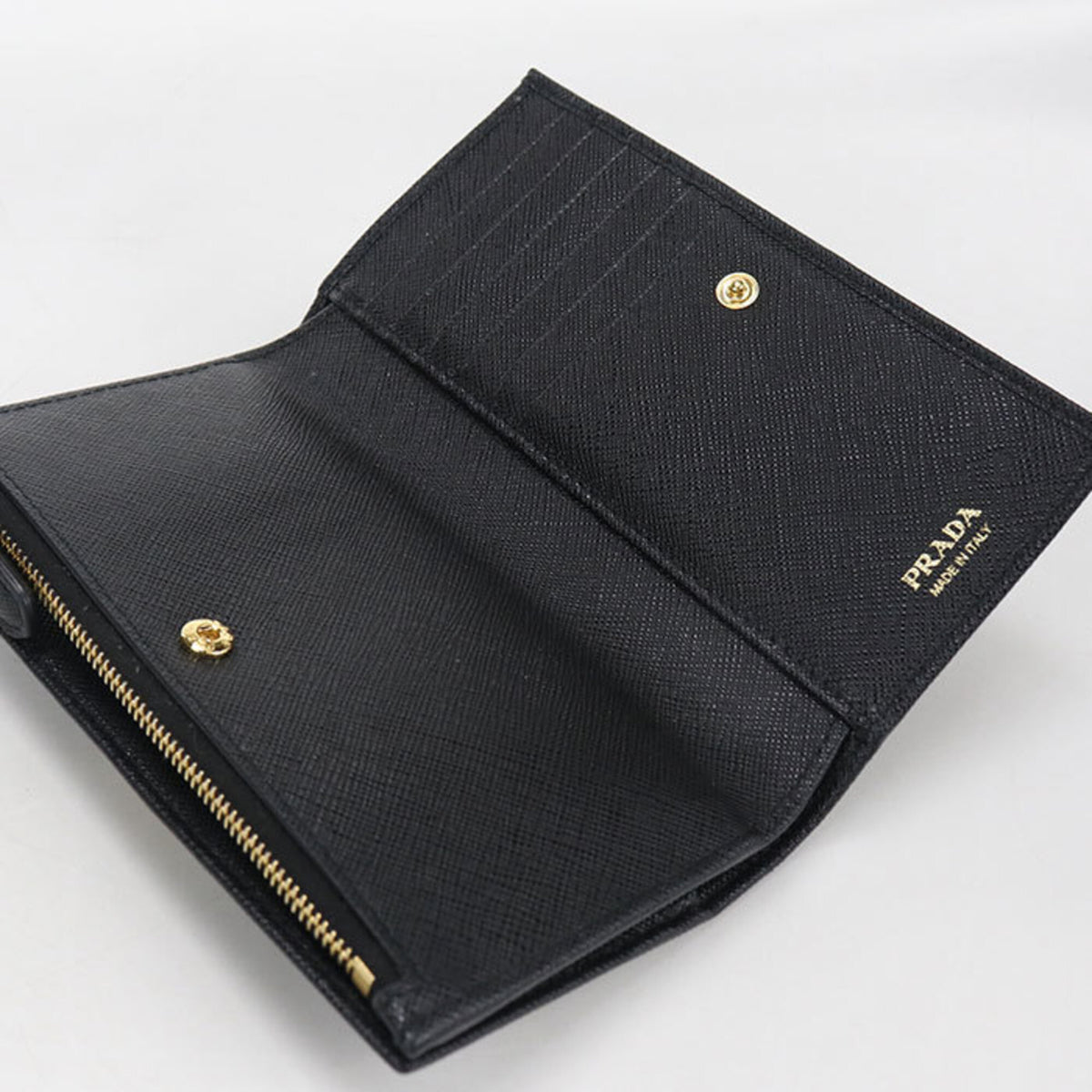 Prada Black Leather Wallet (Bi-Fold) (Pre-Owned)