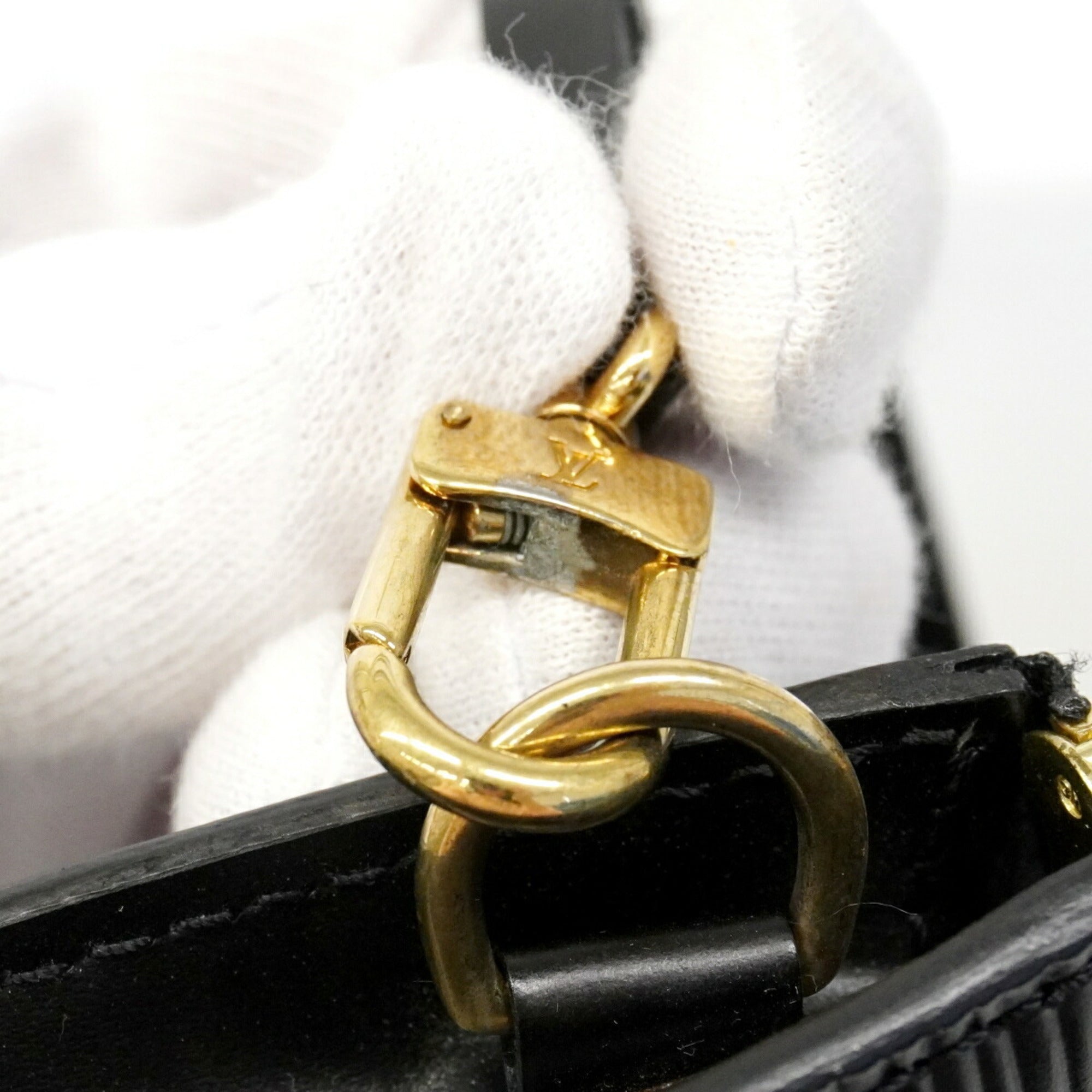 Louis Vuitton Noir Pouch (Pre-Owned)