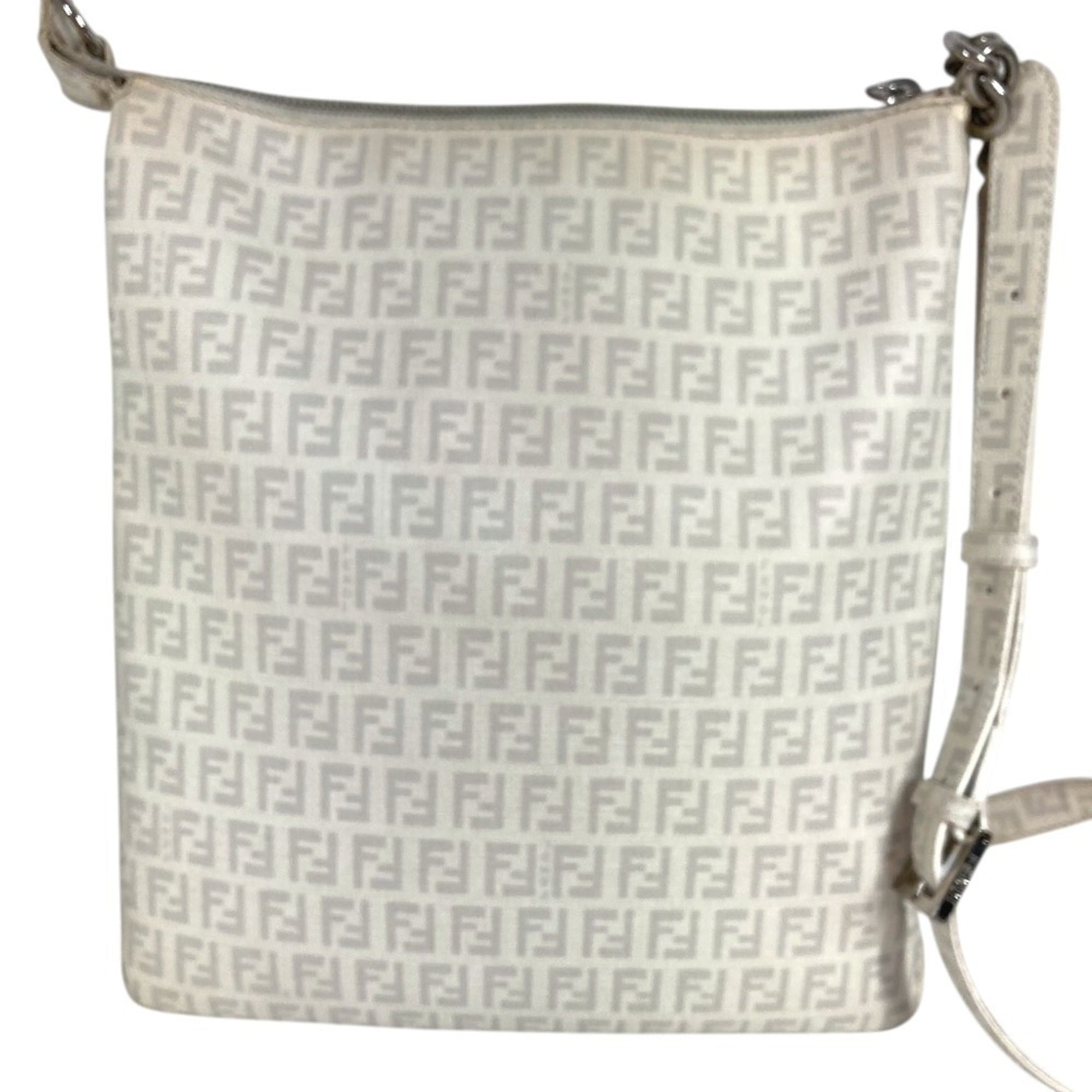 Fendi White Pvc Leather Pochette Shoulder Bag (Pre-Owned)