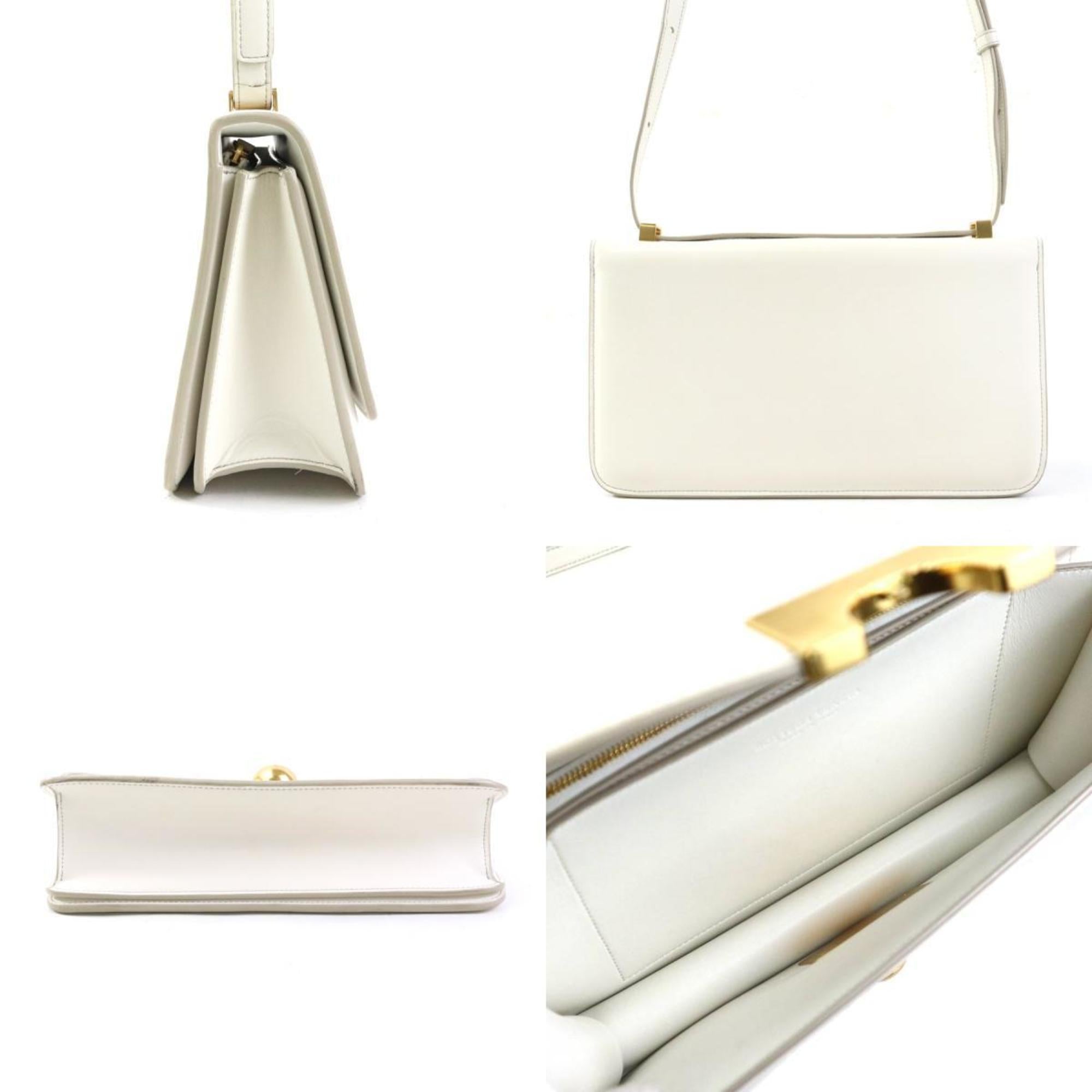 Bottega Veneta White Leather Shoulder Bag (Pre-Owned)