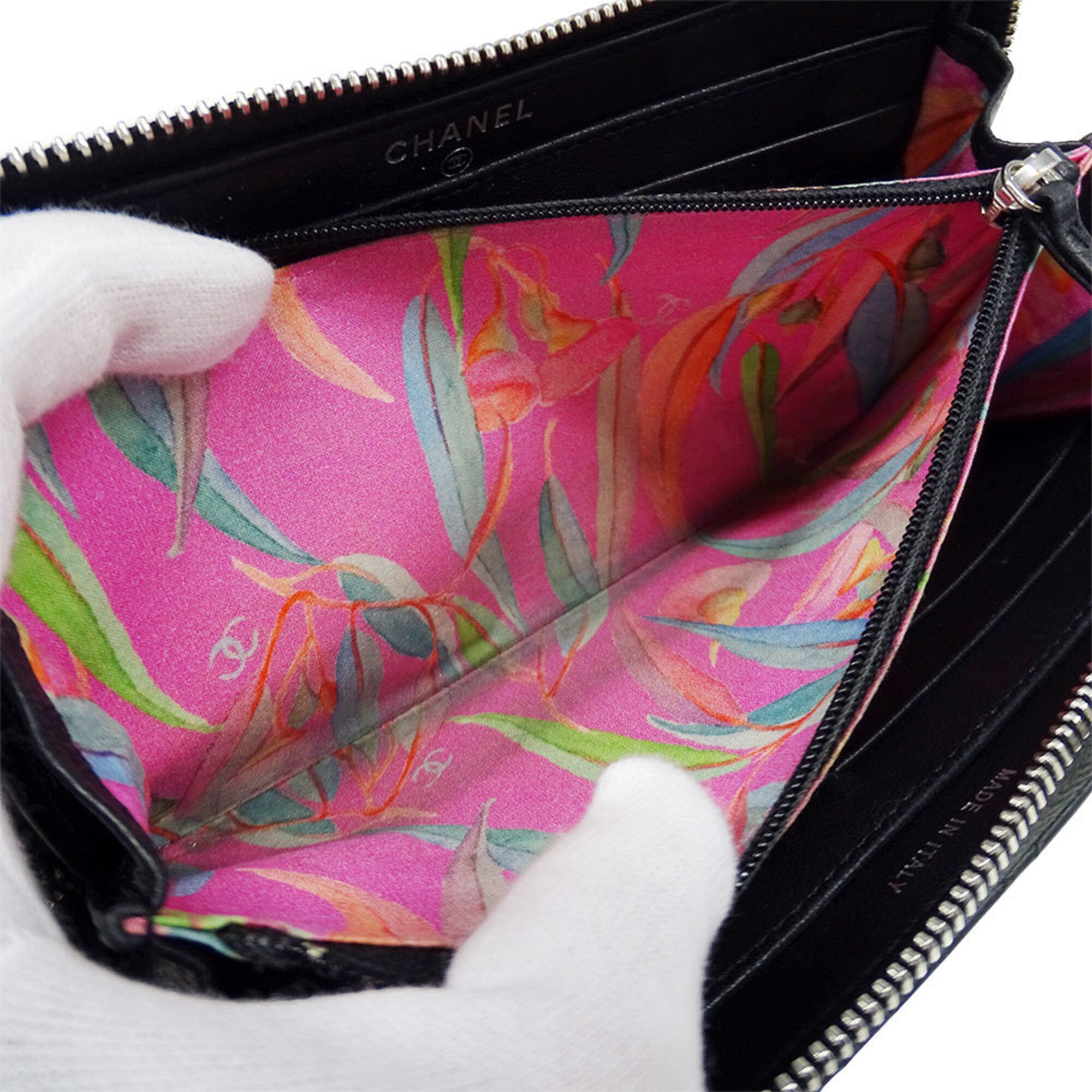 Chanel Black Leather Long Wallet (Bi-Fold) (Pre-Owned)
