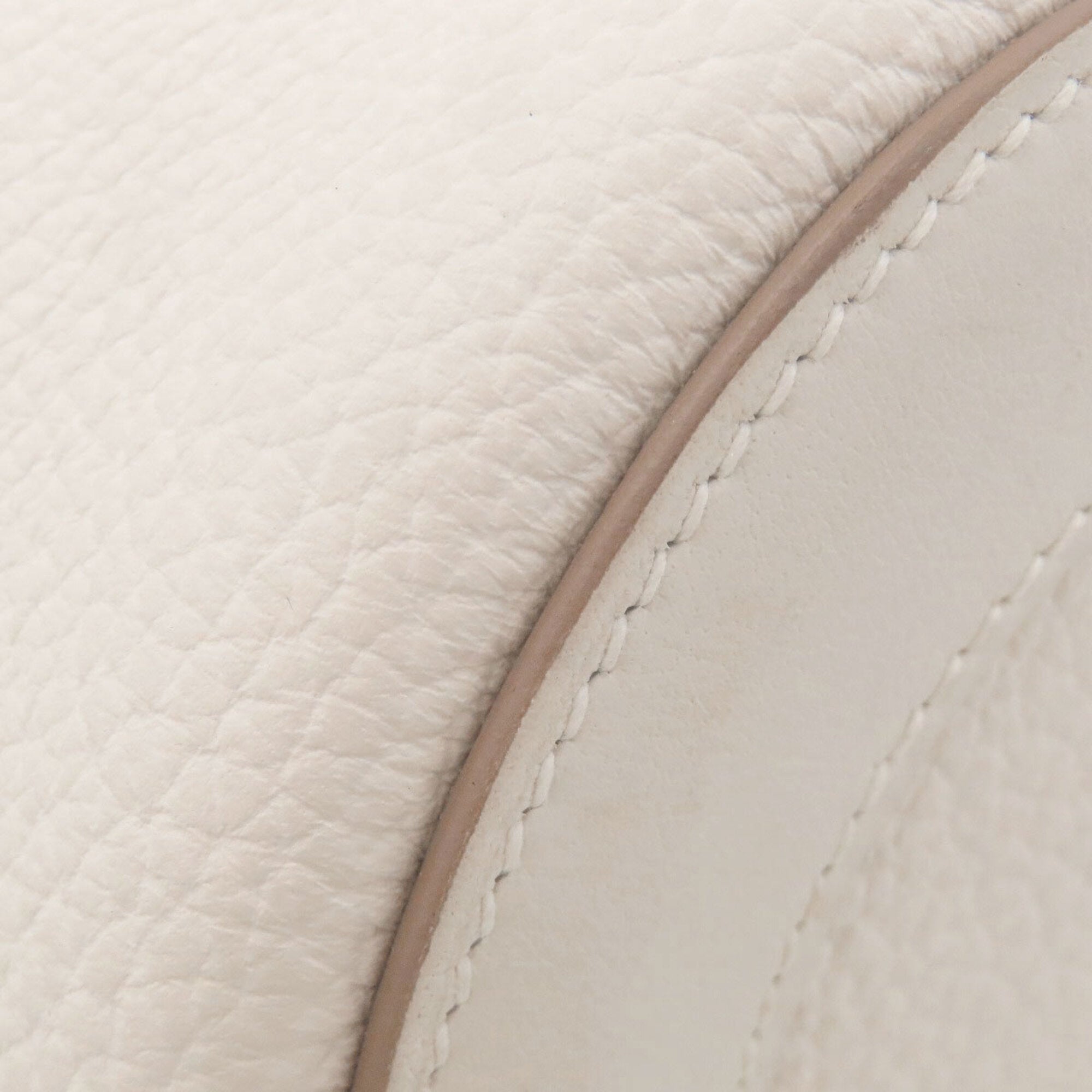 Hermes White Taurillon Clemence Leather Handbag (Pre-Owned)