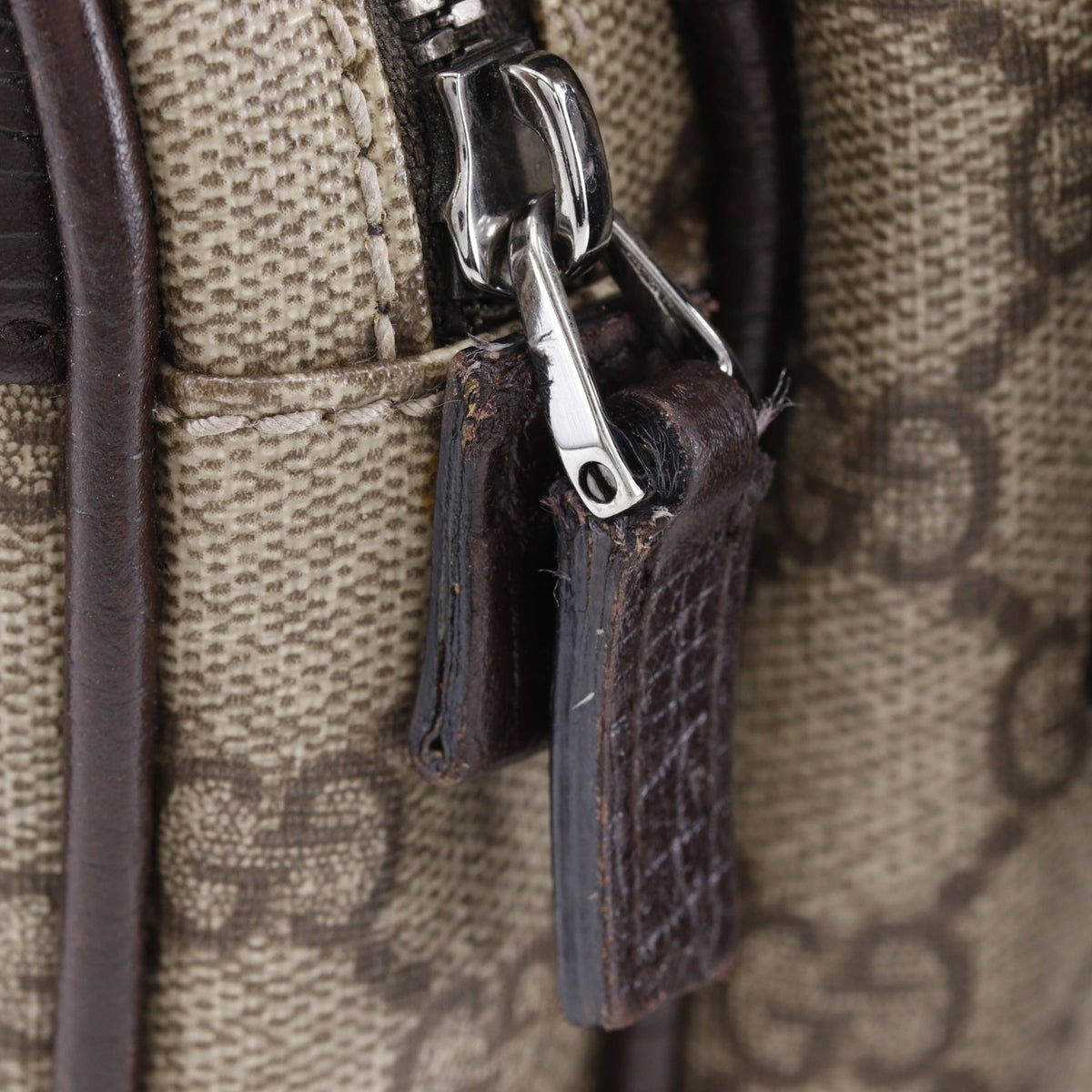 Gucci Brown Gg Supreme Shoulder Bag (Pre-Owned)