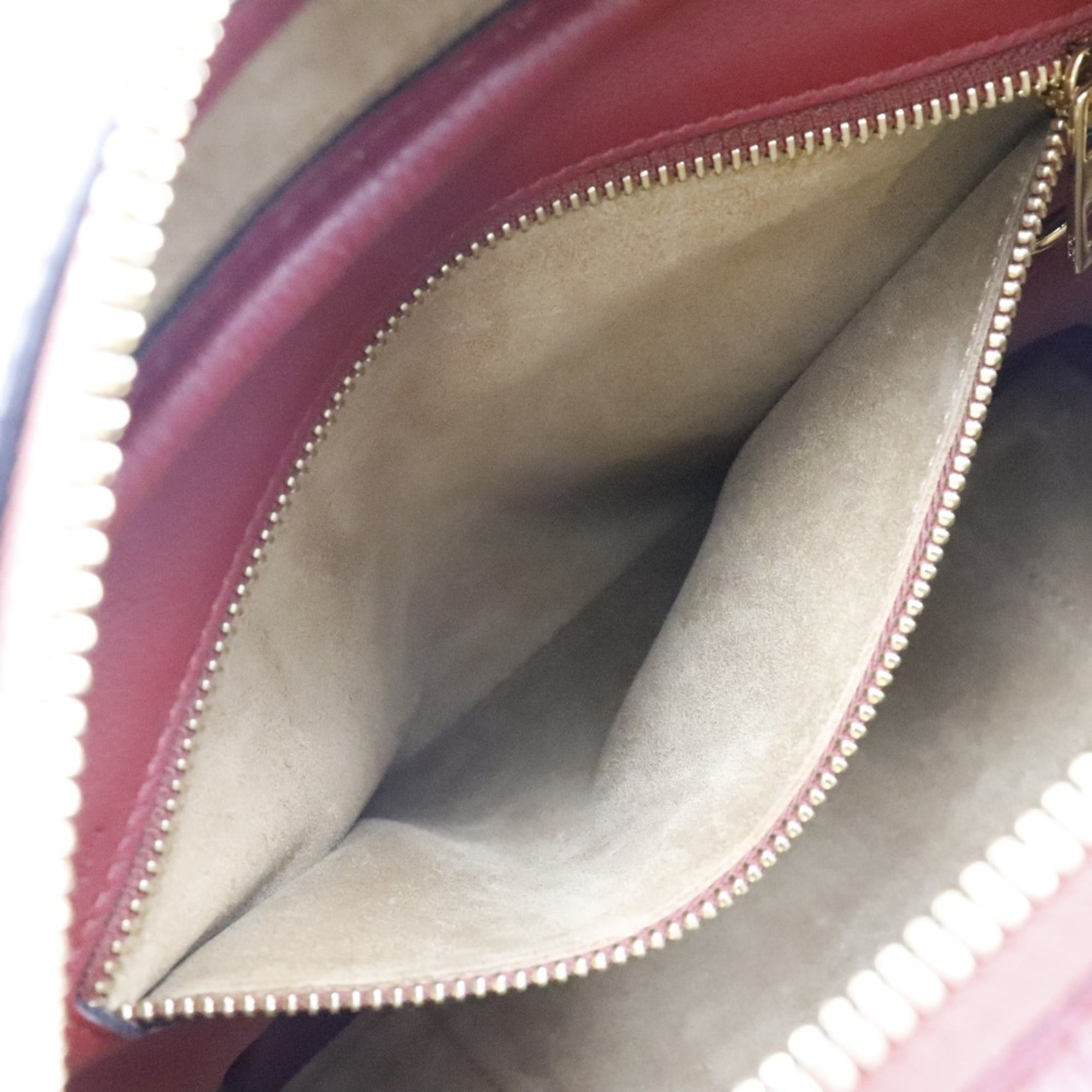 Loewe Red Color Leather Handbag (Pre-Owned)