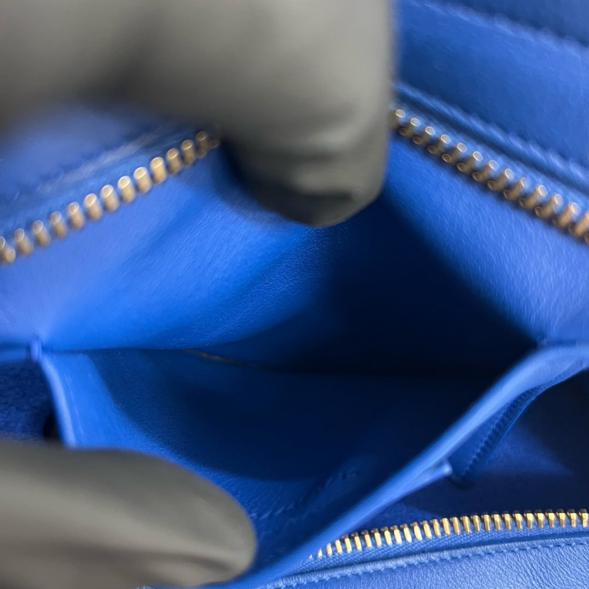 Yves Saint Laurent Blue Leather Handbag Shoulder Bag (Pre-Owned)