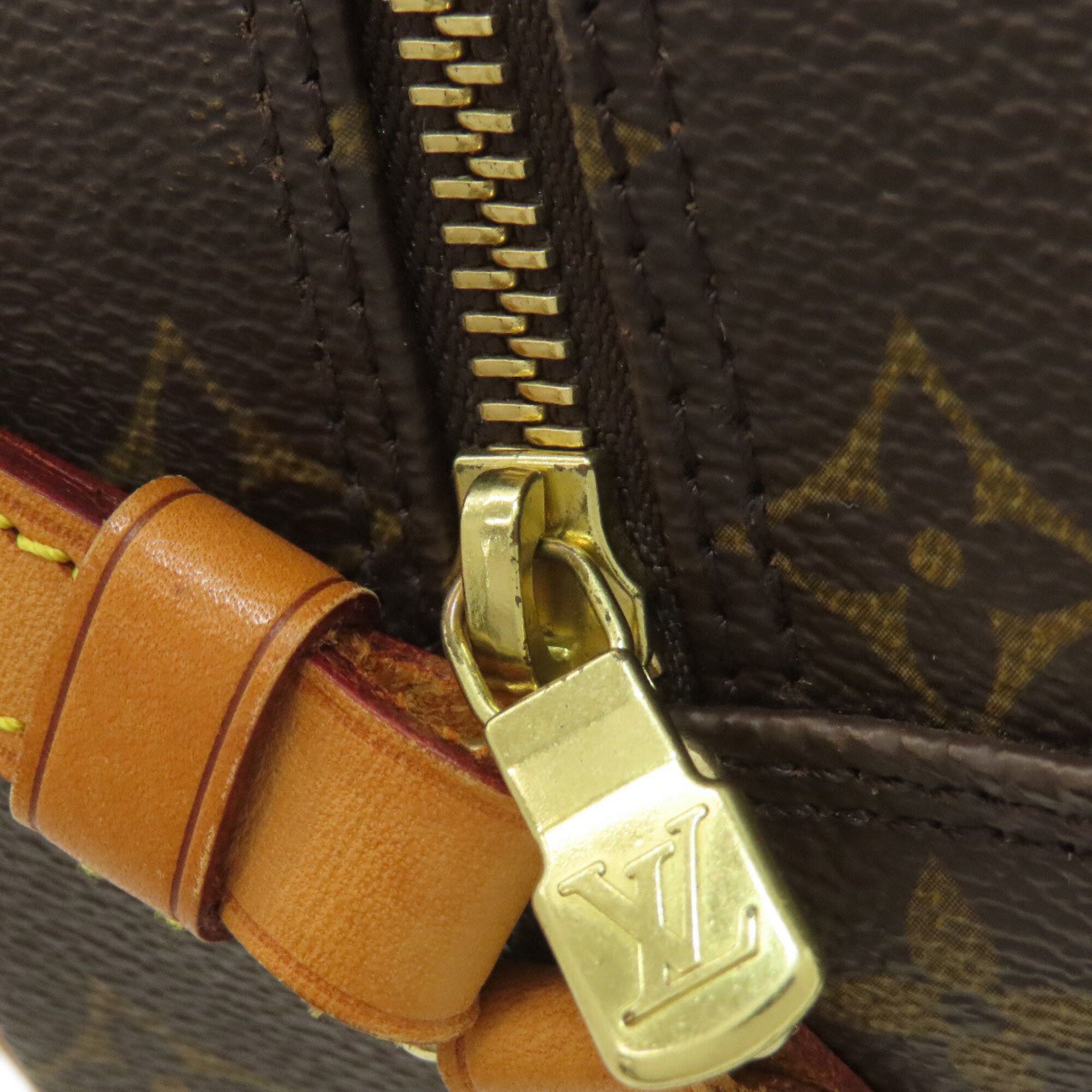 Louis Vuitton Brown Monogram Monogram Canvas Shoulder Bag (Pre-Owned)