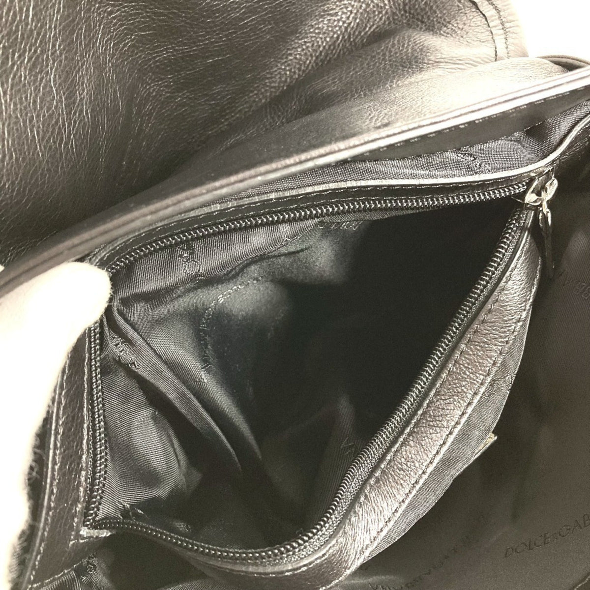 Dolce & Gabbana Black Leather Shoulder Bag (Pre-Owned)