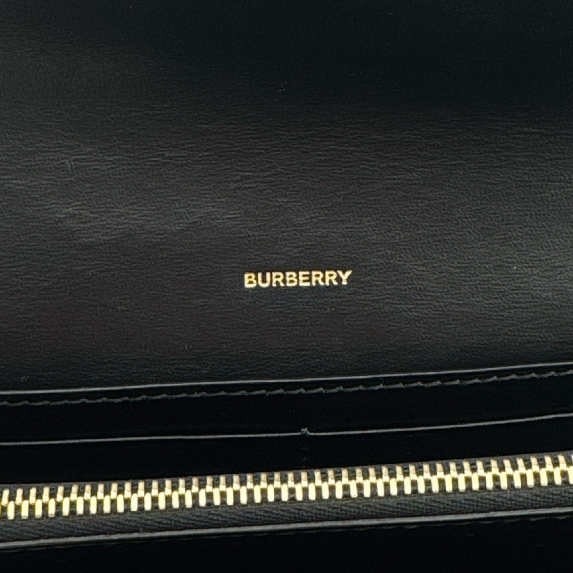 Burberry Black Leather Long Wallet (Bi-Fold) (Pre-Owned)