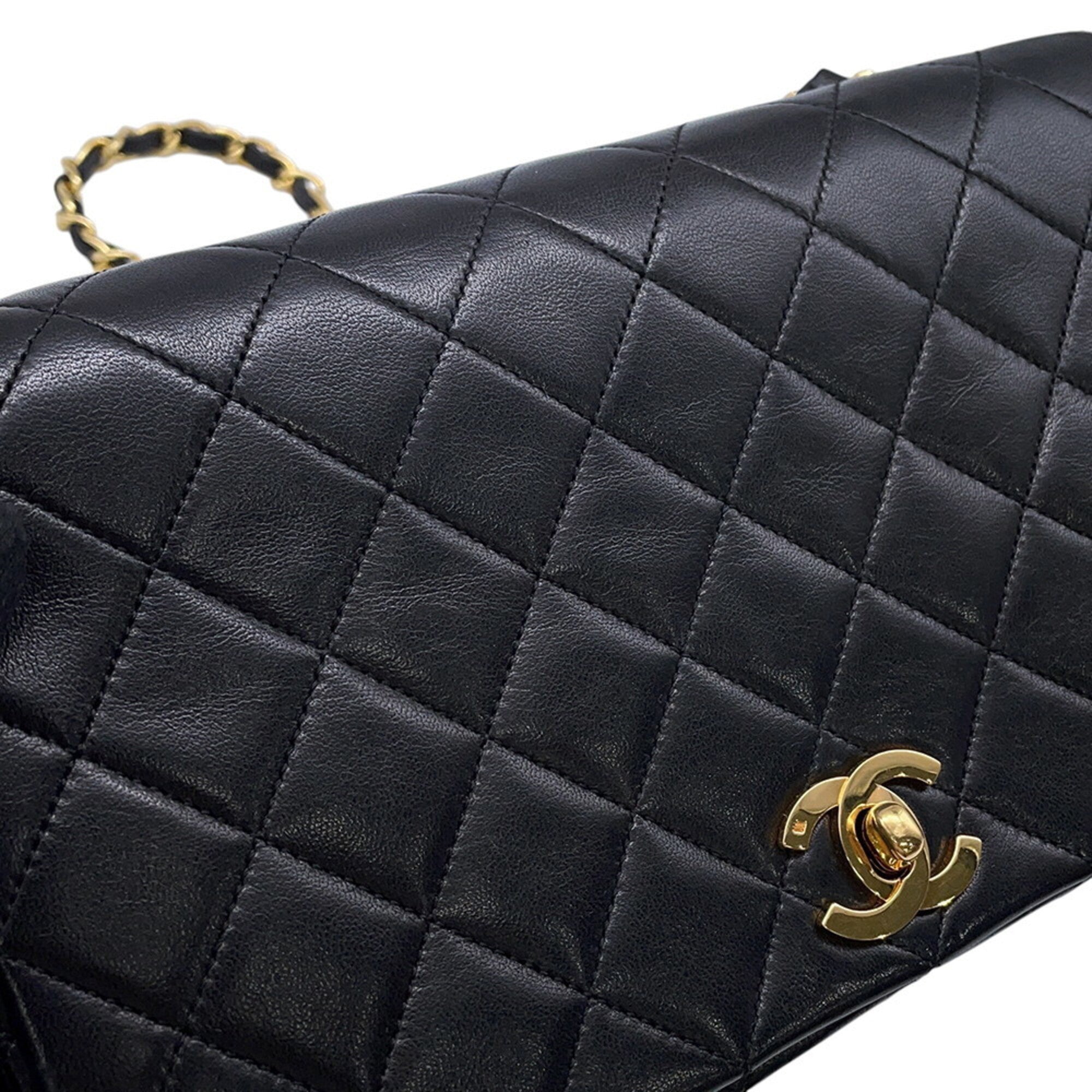 Chanel Black Leather Handbag Shoulder Bag (Pre-Owned)