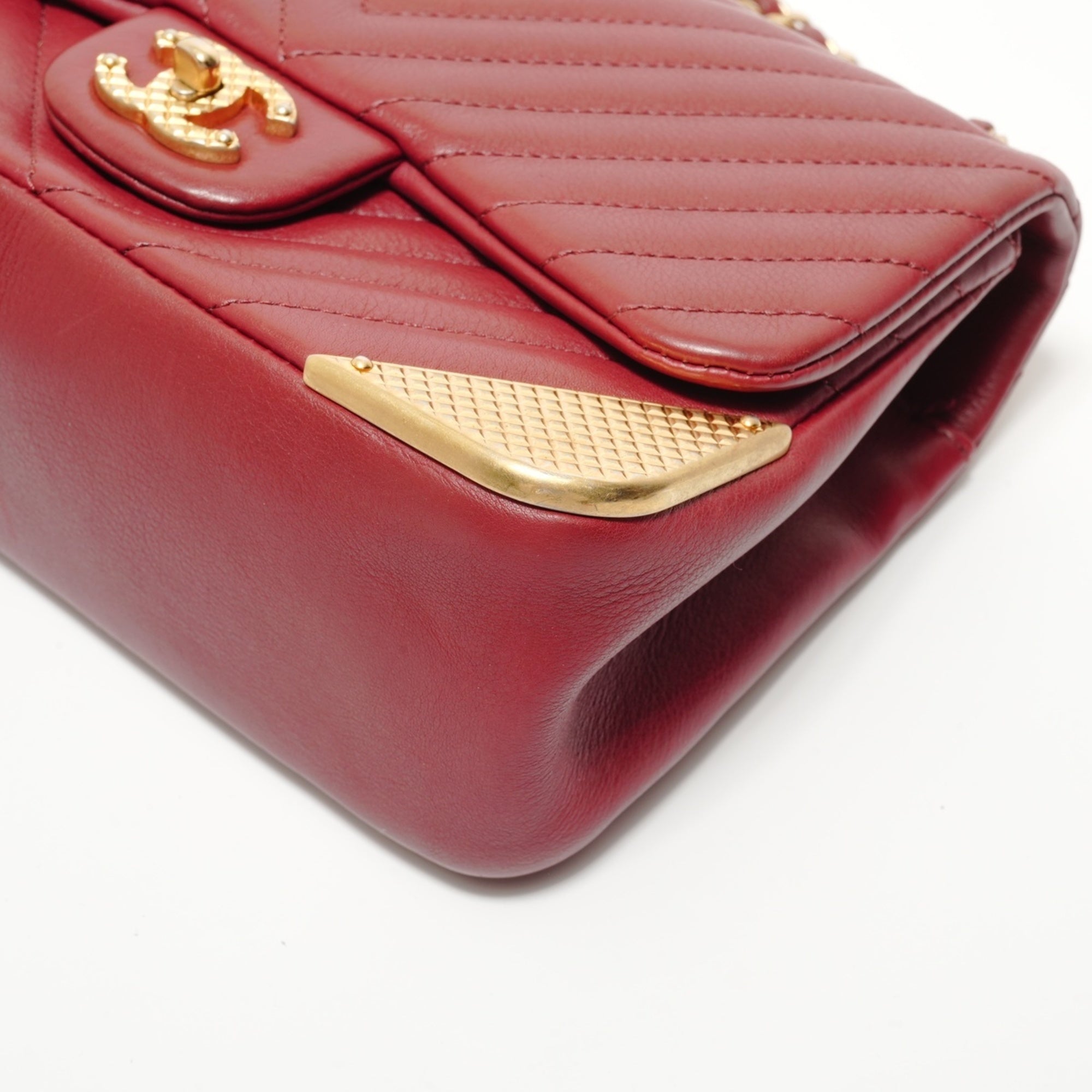 Chanel Red Color Shoulder Bag (Pre-Owned)
