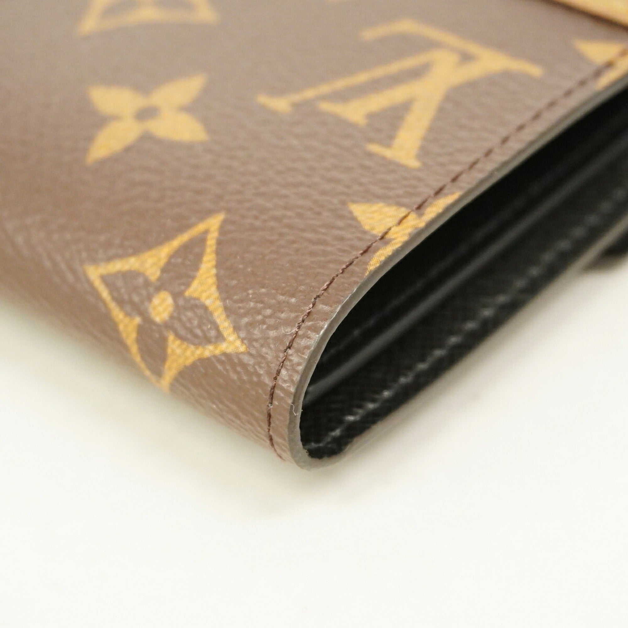Louis Vuitton Brown Wallet (Tri-Fold) (Pre-Owned)