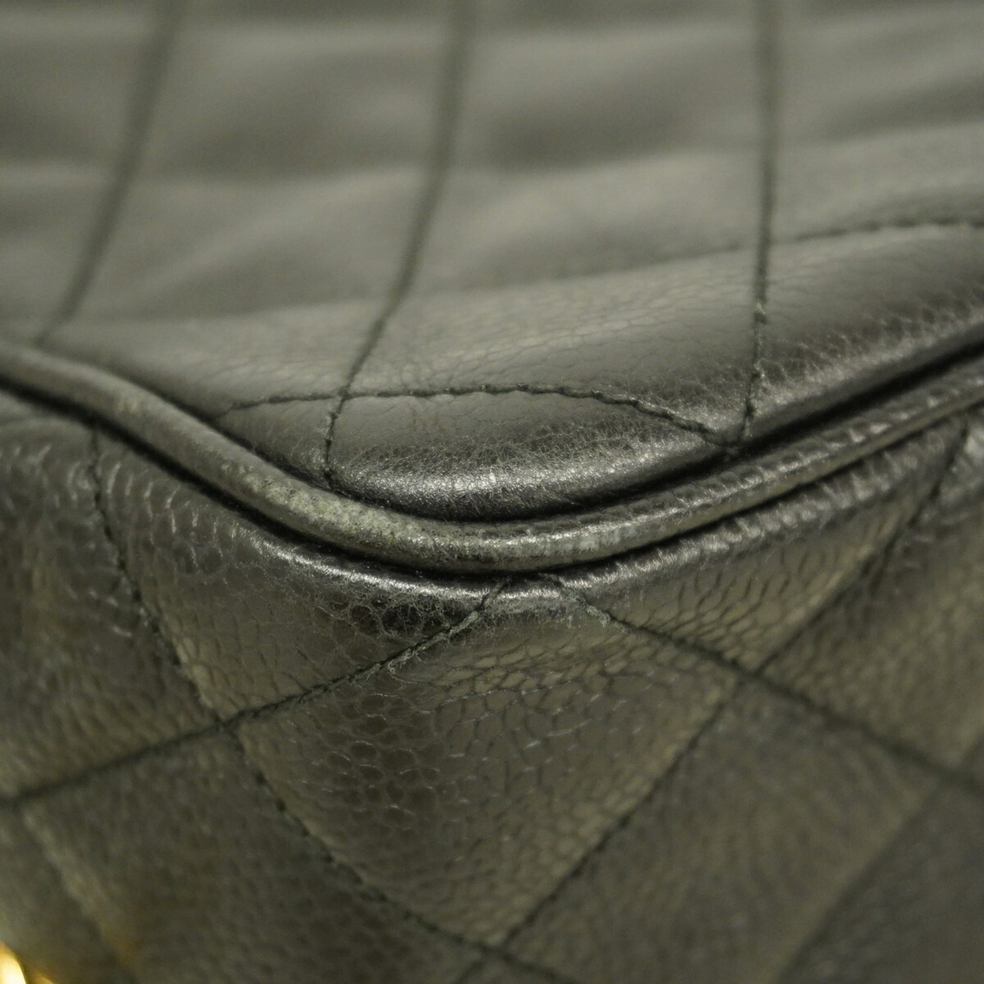 Chanel Black Grained Calfskin Shoulder Bag (Pre-Owned)