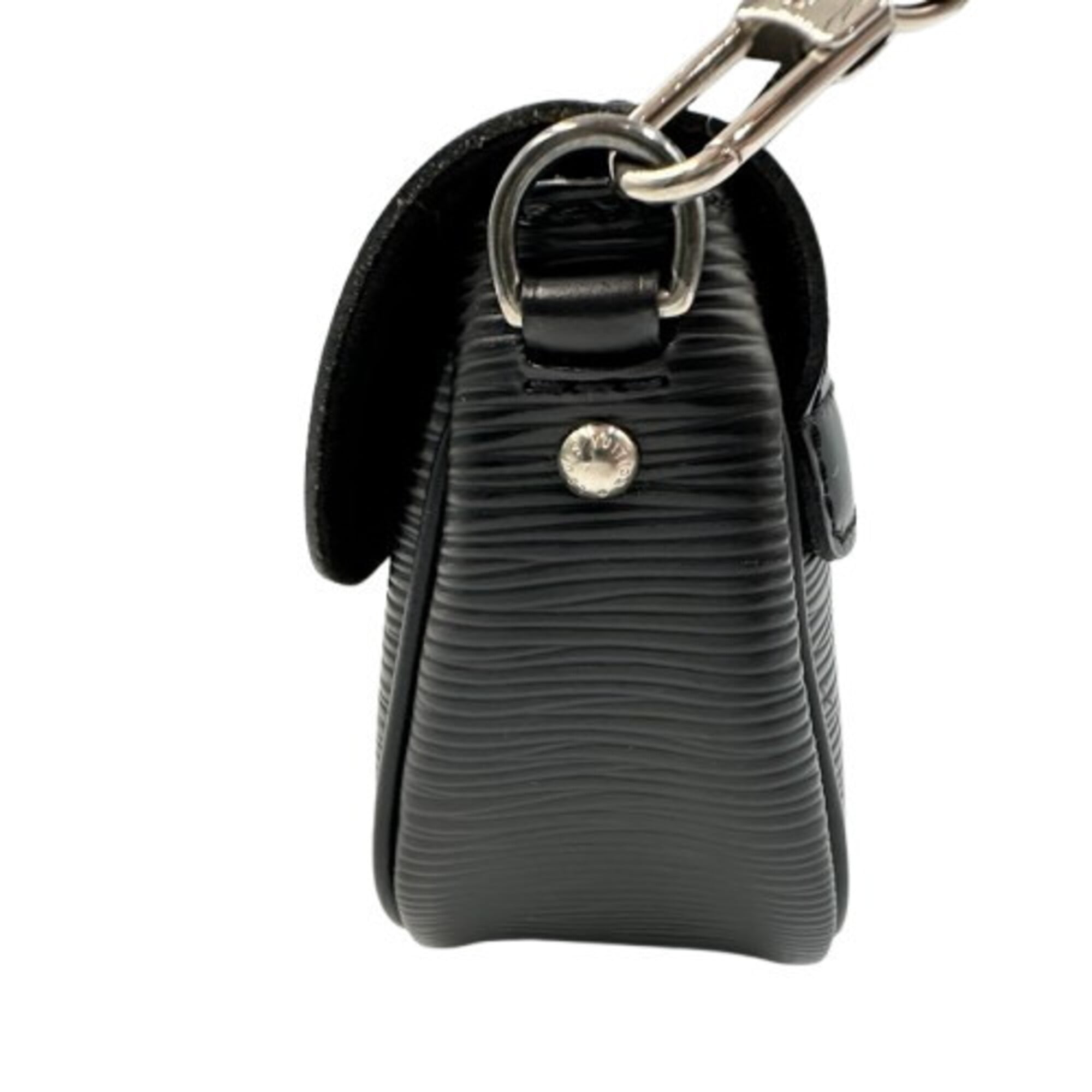 Louis Vuitton Epi Noir Epi Leather Pochette (Pre-Owned)