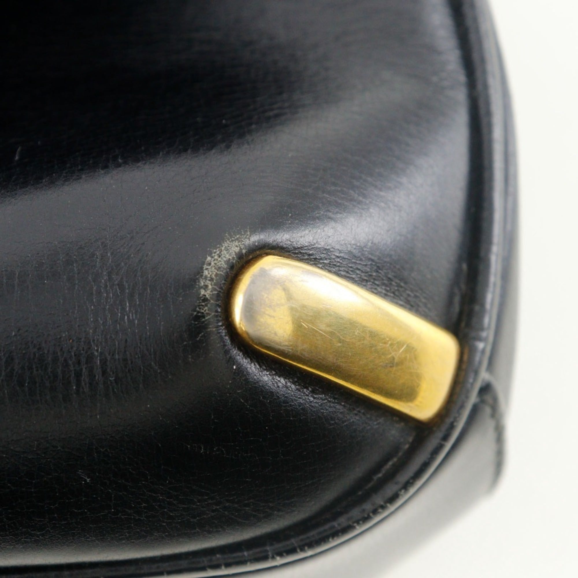 Gucci Sherry Line Black Leather Shoulder Bag (Pre-Owned)