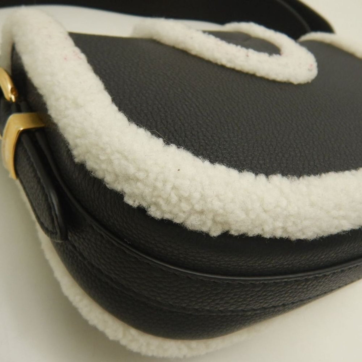 Louis Vuitton Noir White Wool Leather Shoulder Bag (Pre-Owned)