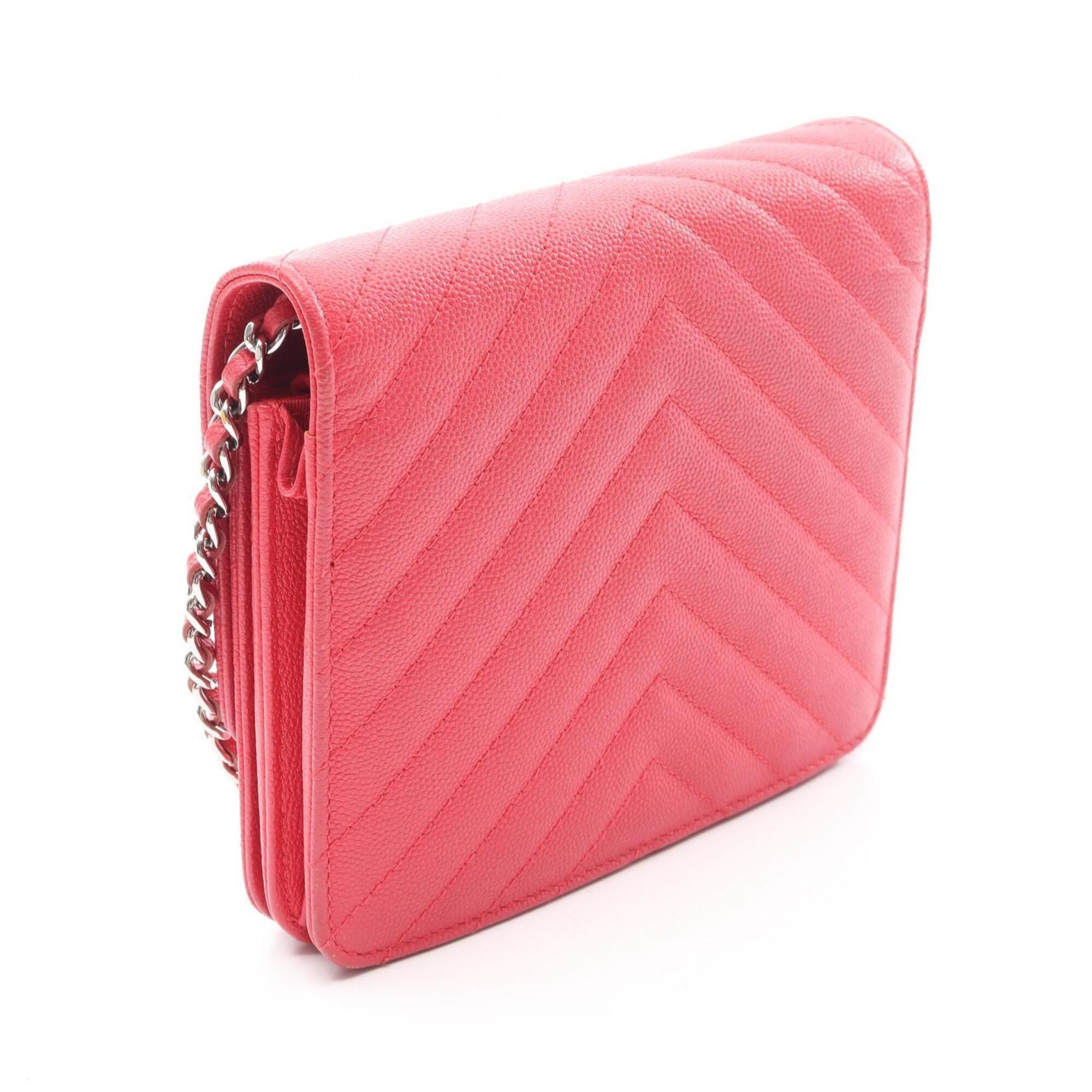 Chanel Chevron (V Stitch) Red Color Leather Handbag Shoulder Bag (Pre-Owned)