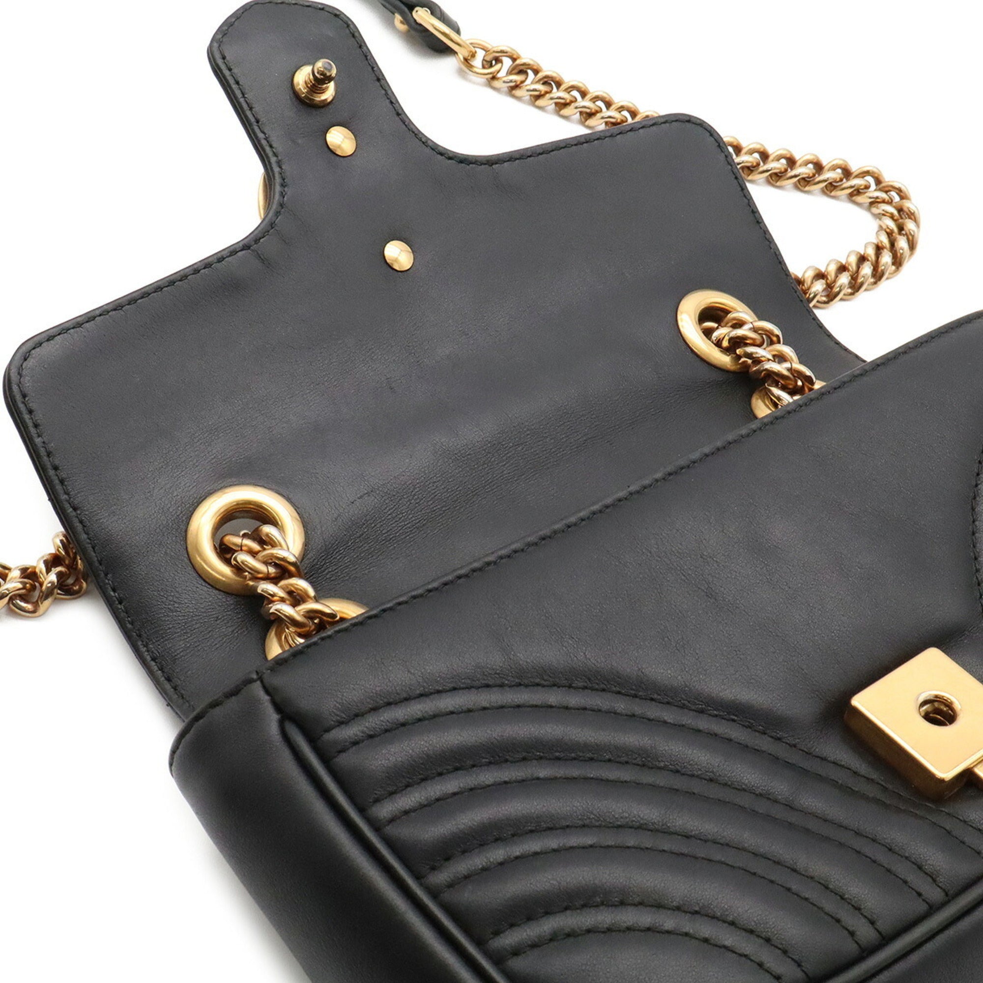 Gucci Gg Marmont Black Leather Pochette Shoulder Bag (Pre-Owned)