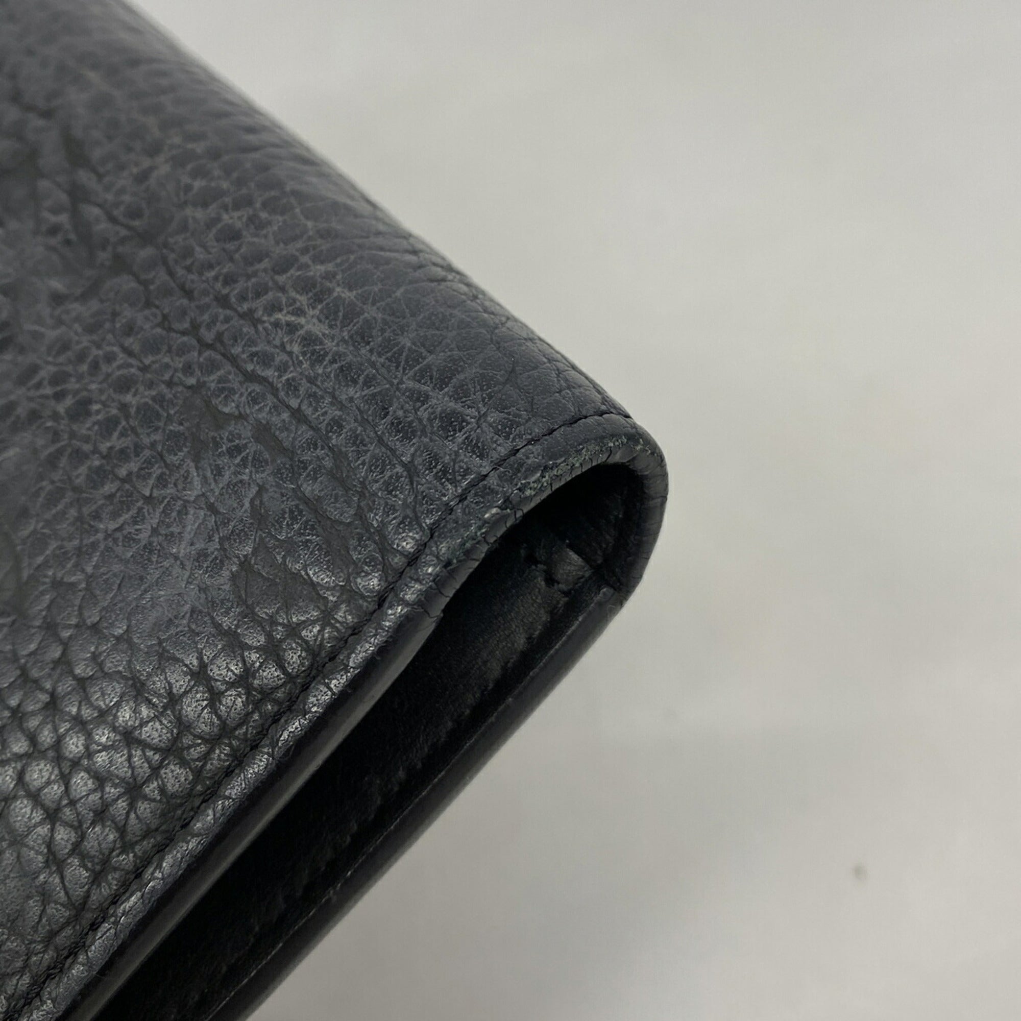 Louis Vuitton Black Long Wallet (Bi-Fold) (Pre-Owned)