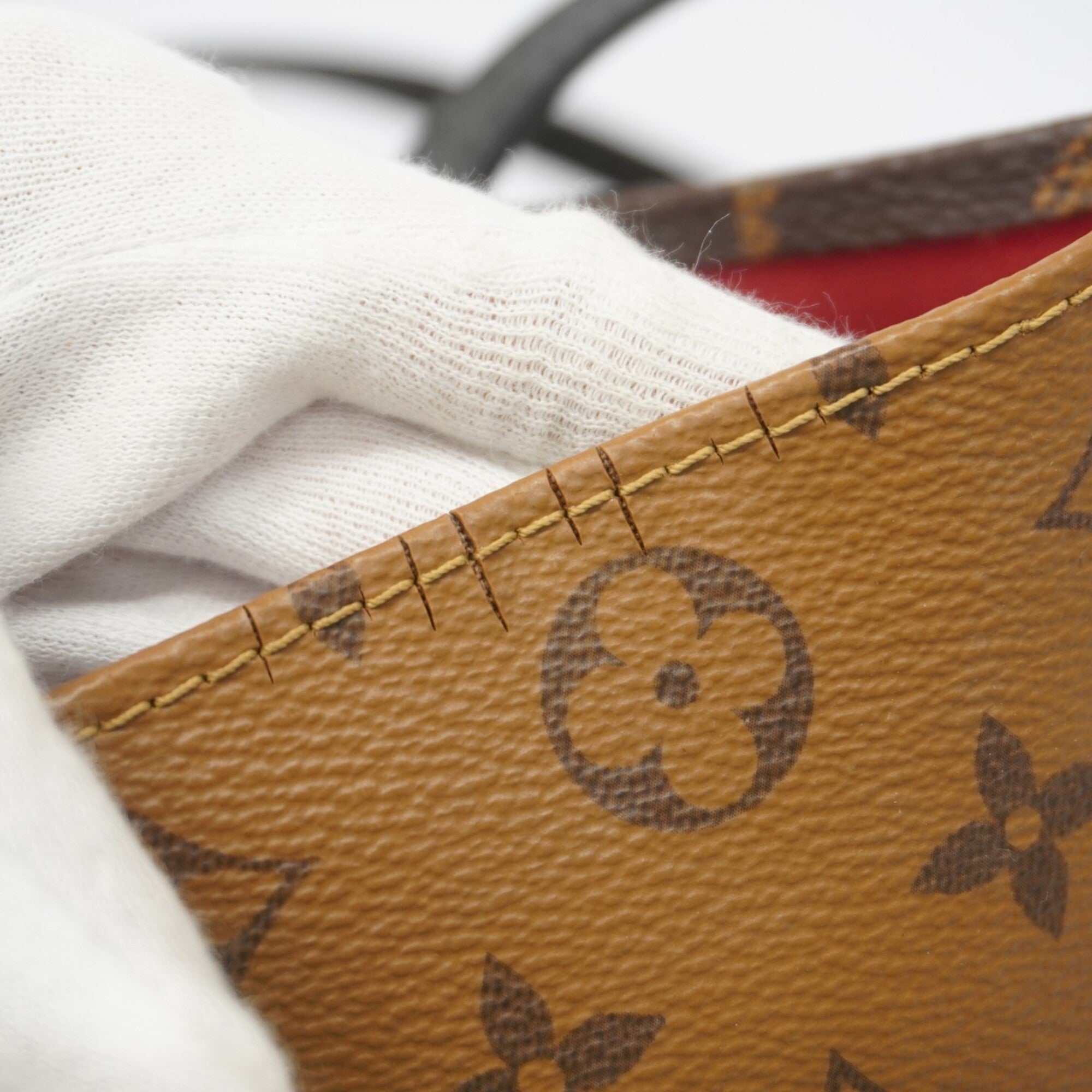 Louis Vuitton Brown Tote Bag (Pre-Owned)